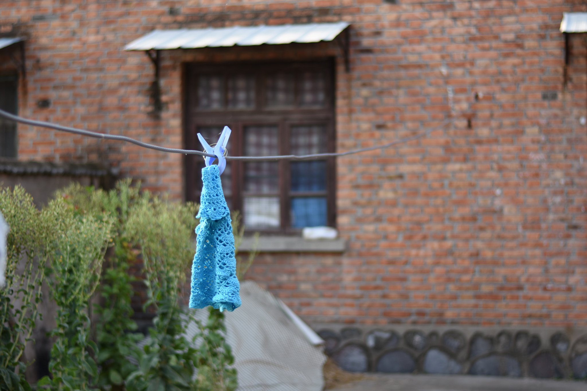 Nikon D7200 + Nikon AF-S Nikkor 50mm F1.8G sample photo. Baby's sweater photography