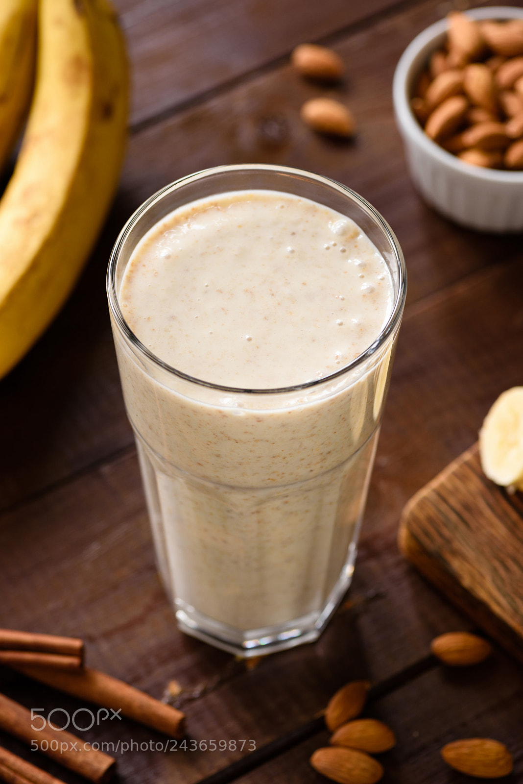 Nikon D810 sample photo. Banana smoothie with almond photography