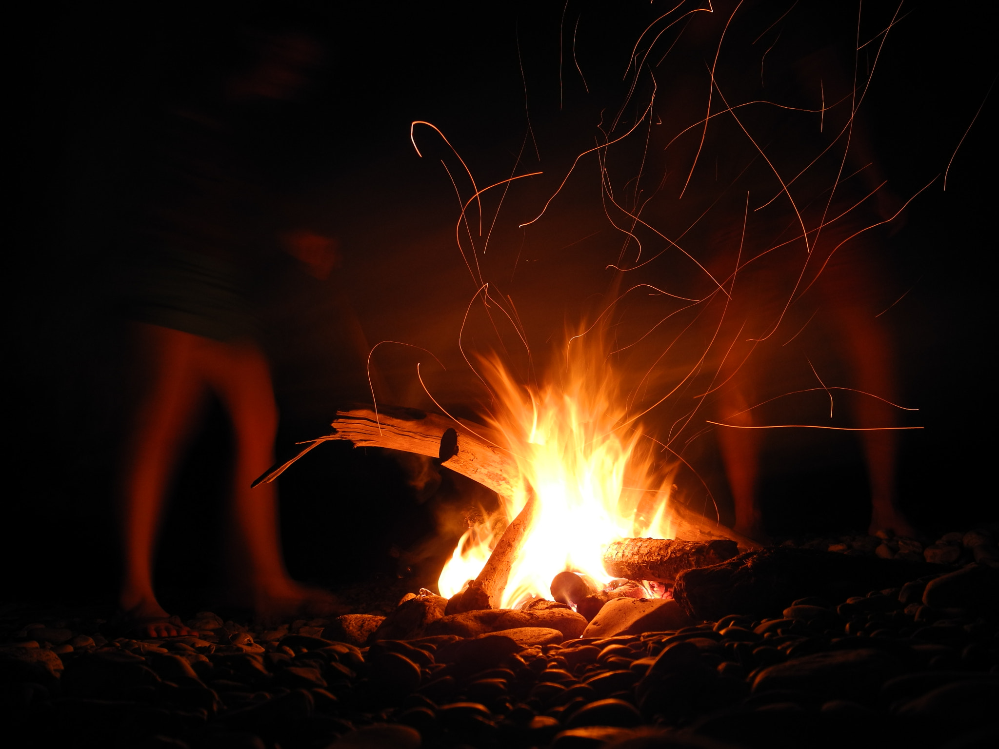 Nikon Coolpix P7100 sample photo. Lagerfeuer am inn photography