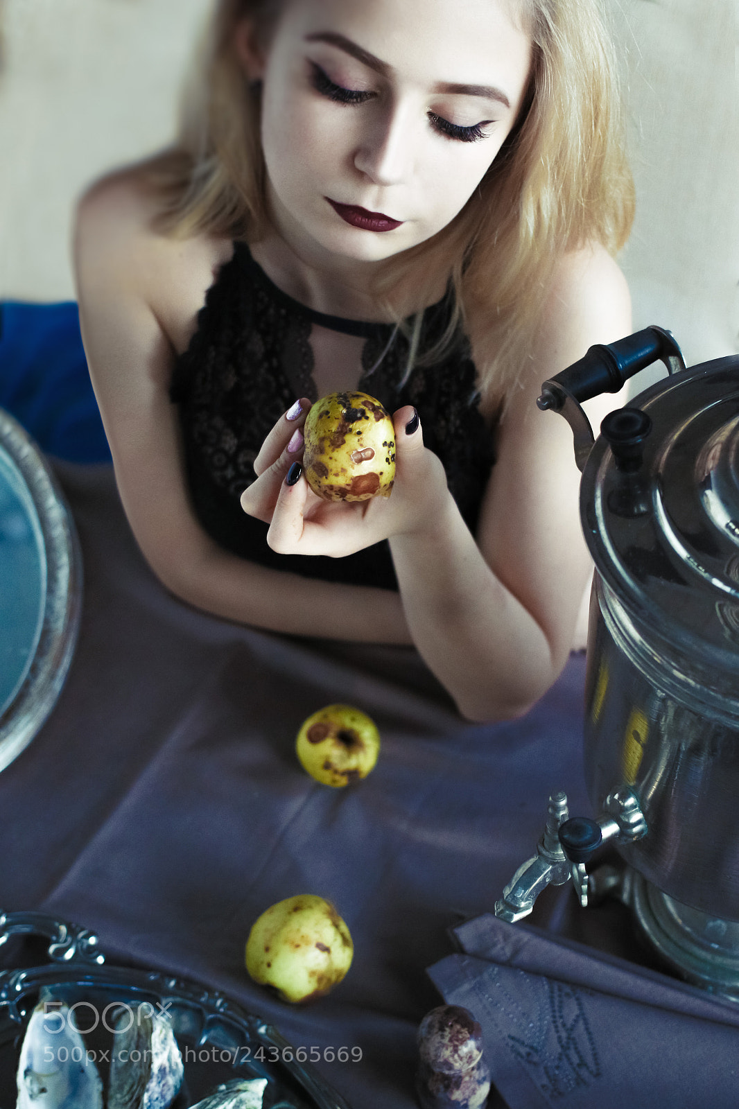 Canon EOS 7D Mark II sample photo. девушка и грусть photography