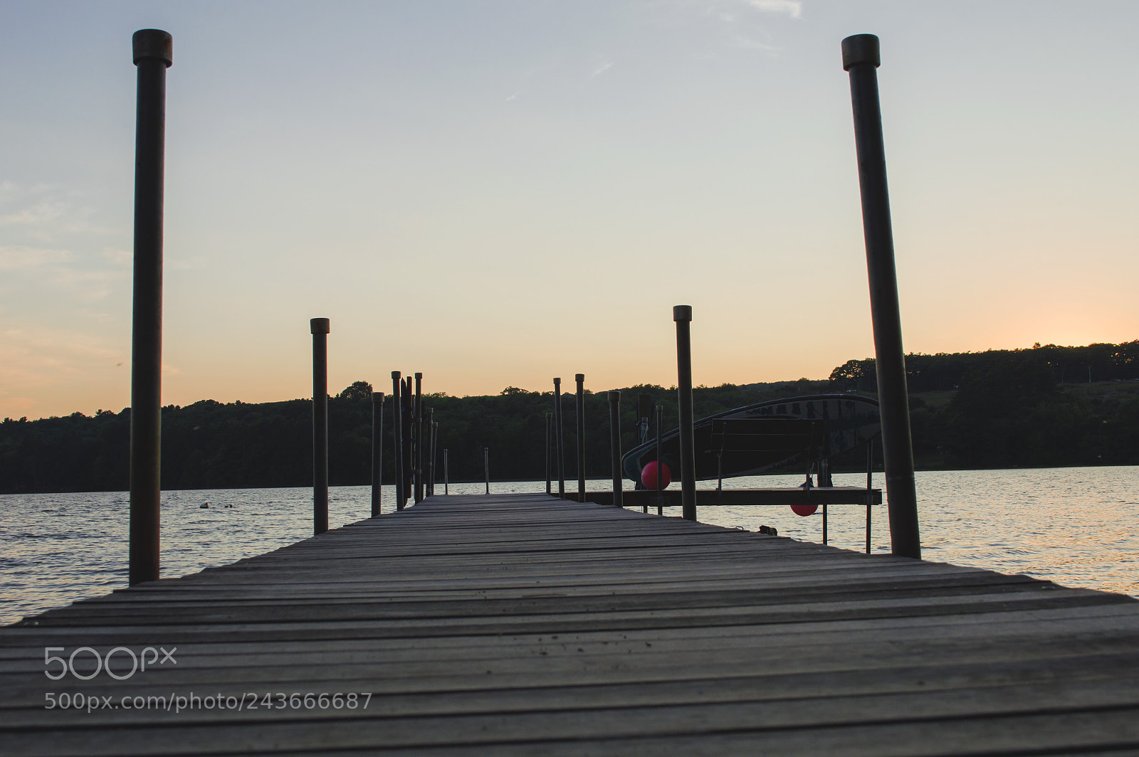 Nikon D3200 sample photo. Docked photography