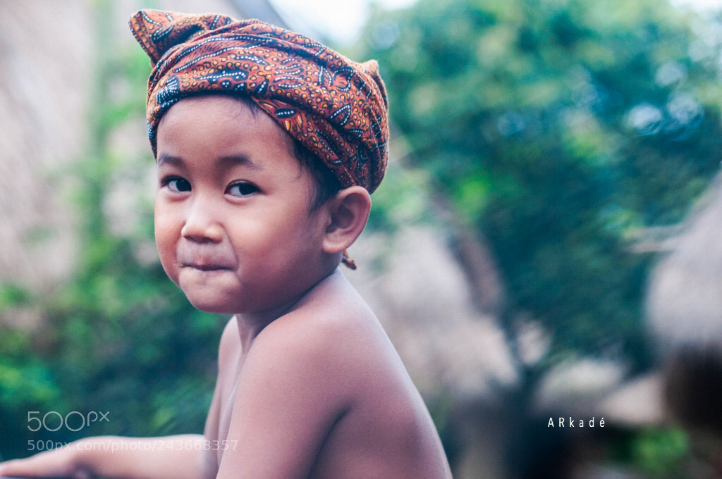 Nikon D300 sample photo. He looks at me photography