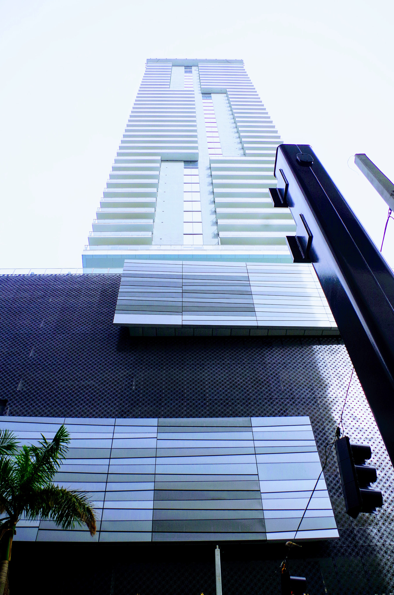 smc PENTAX-DA L 18-55mm F3.5-5.6 sample photo. Building brickell photography