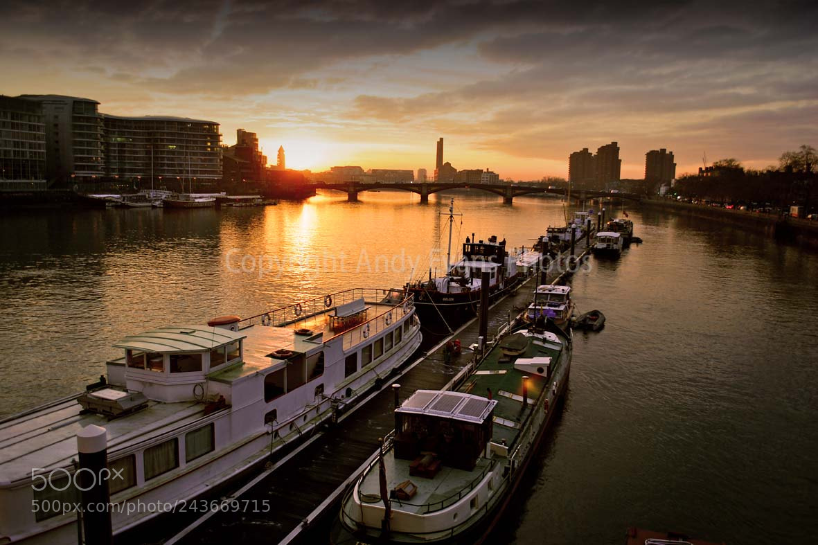 Nikon D3000 sample photo. Sunset over the houseboats photography