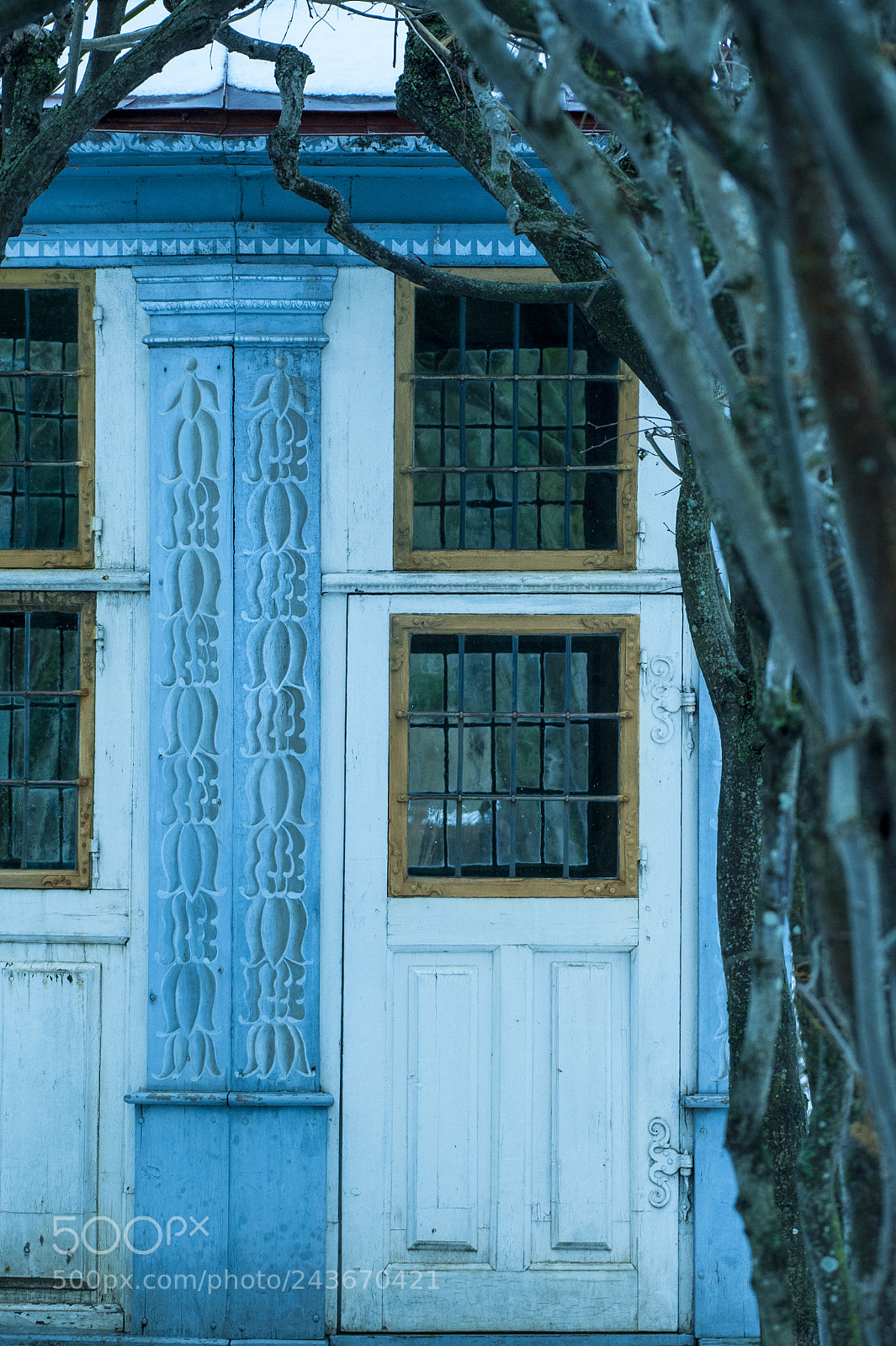 Nikon D700 sample photo. The blue and white photography