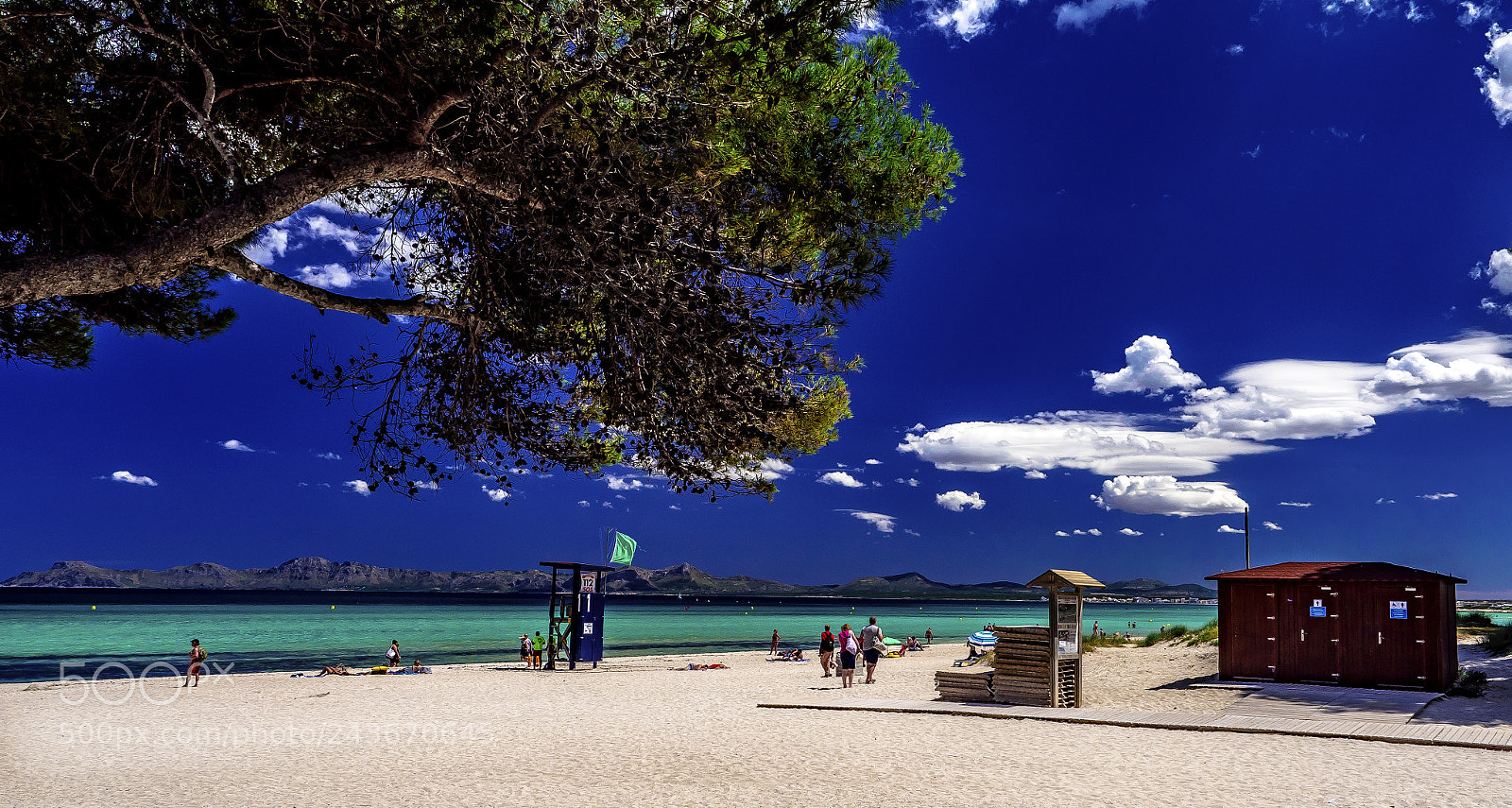 Panasonic Lumix DMC-GX8 sample photo. Beach day photography