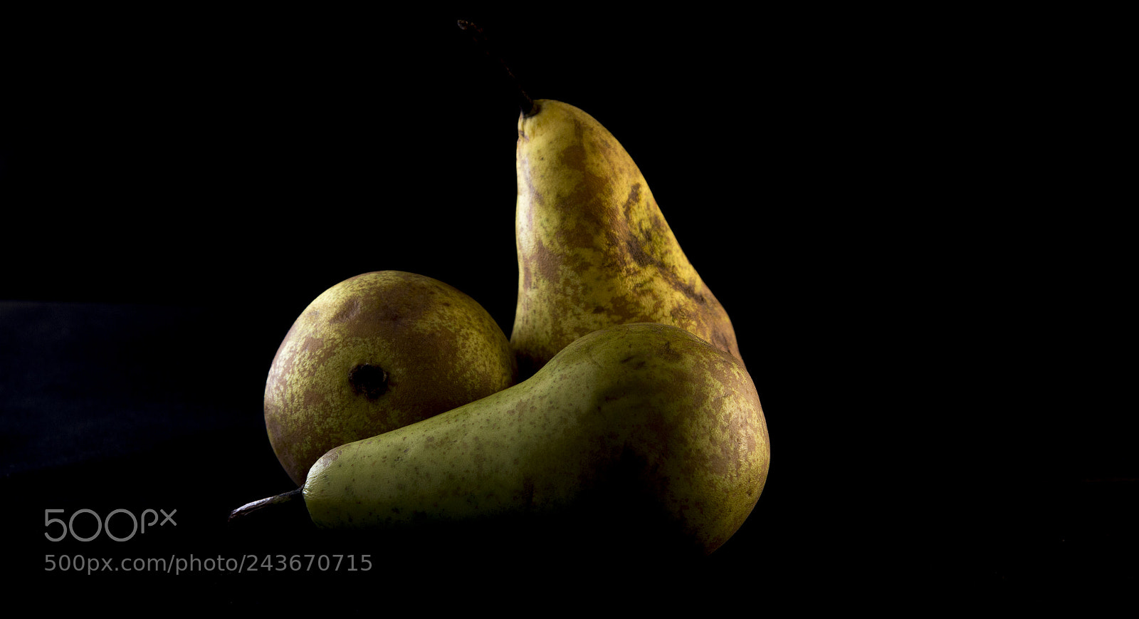 Canon EOS 60D sample photo. Ripen pears photography