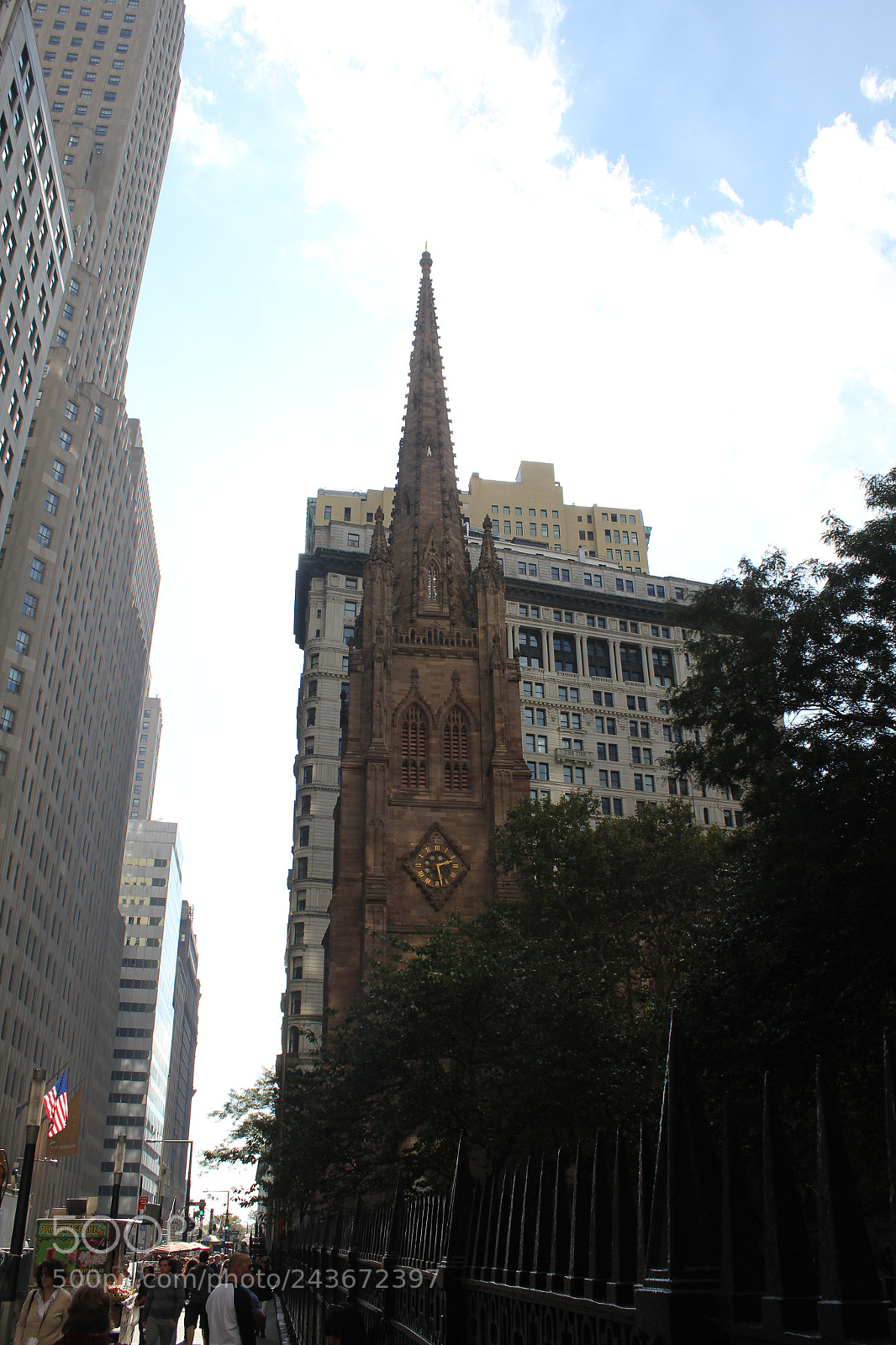 Canon EOS 550D (EOS Rebel T2i / EOS Kiss X4) sample photo. Broadway, city, street, photography