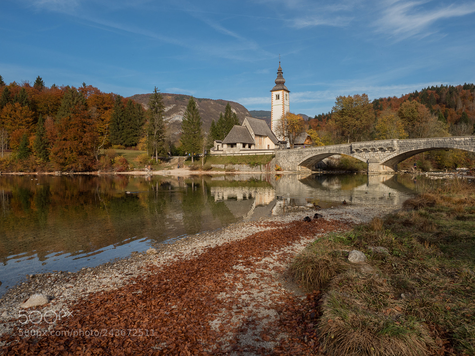 Olympus OM-D E-M5 II sample photo. Autumn church photography