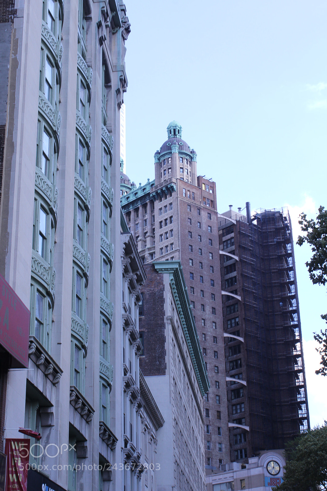 Canon EOS 550D (EOS Rebel T2i / EOS Kiss X4) sample photo. Broadway, city, street, photography