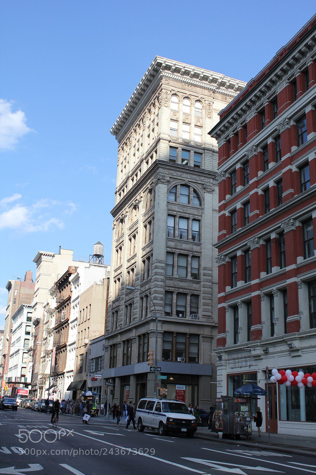 Canon EOS 550D (EOS Rebel T2i / EOS Kiss X4) sample photo. Broadway, city, street, photography