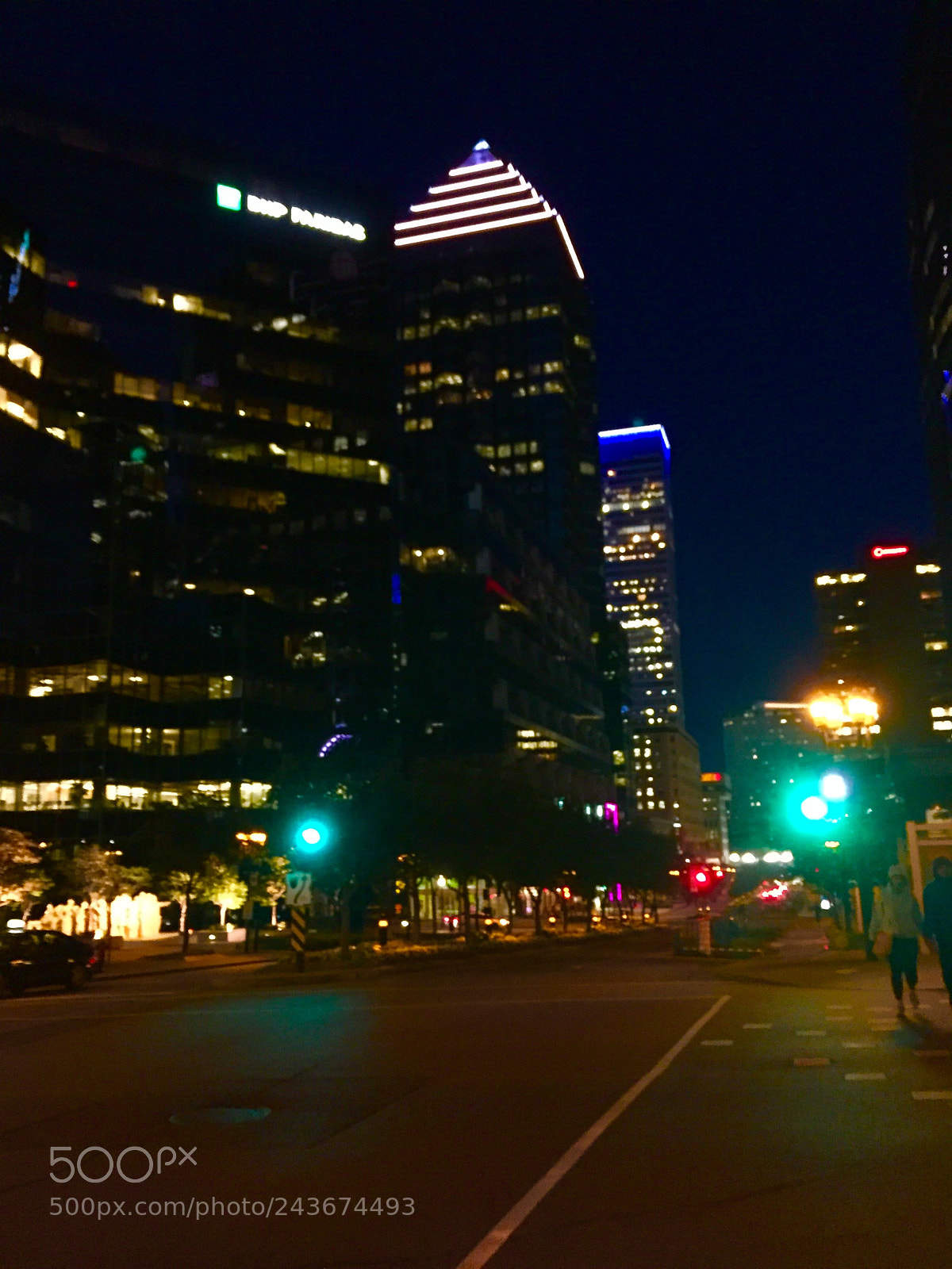 Apple iPhone 6 sample photo. Montreal downtown photography