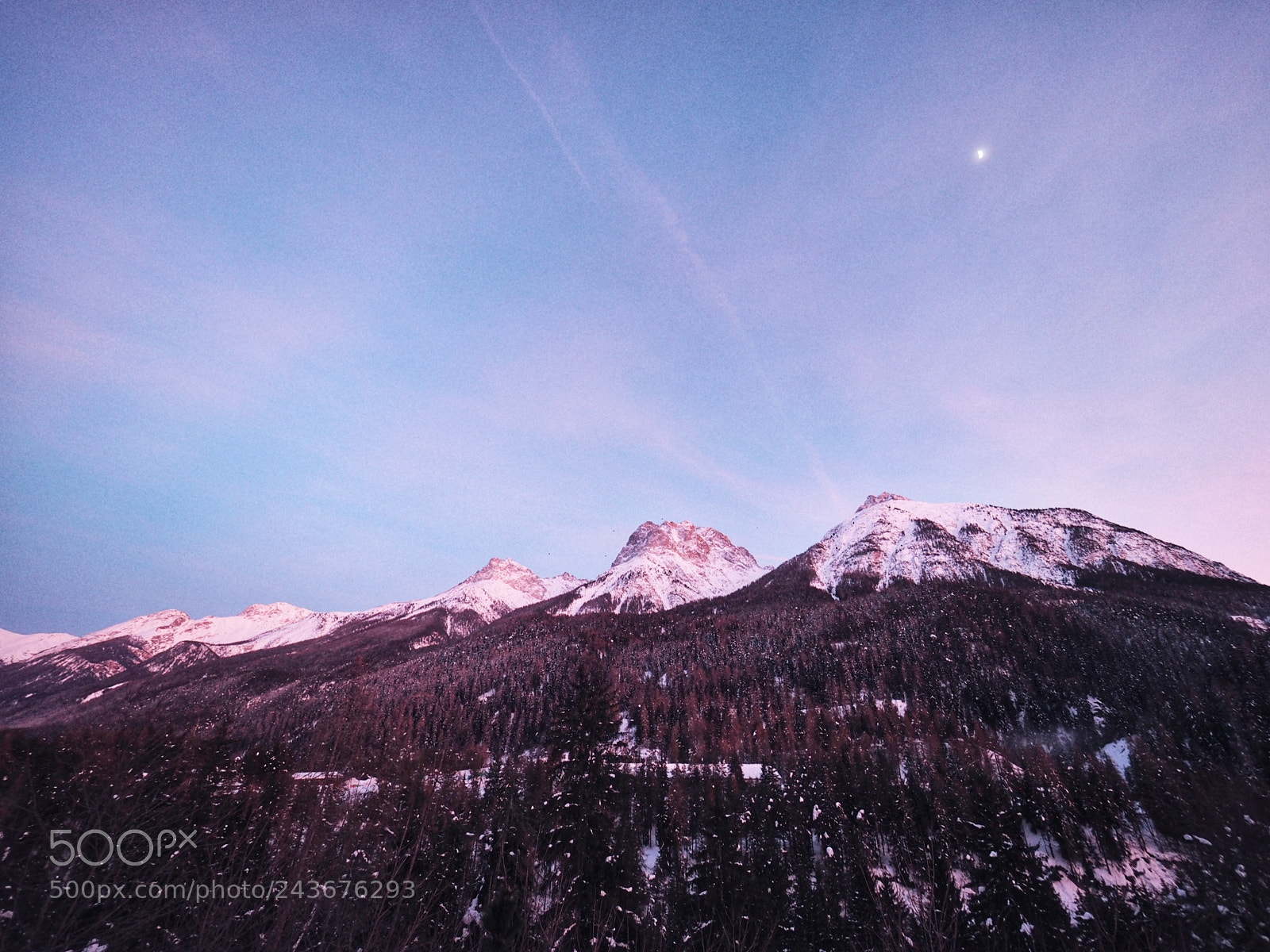 Olympus PEN E-PL7 sample photo. Dawn in scuol photography