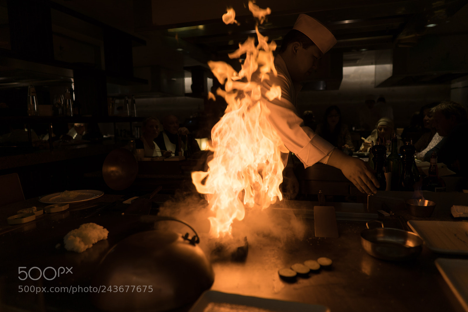 Sony a6500 sample photo. Teppanyaki show photography