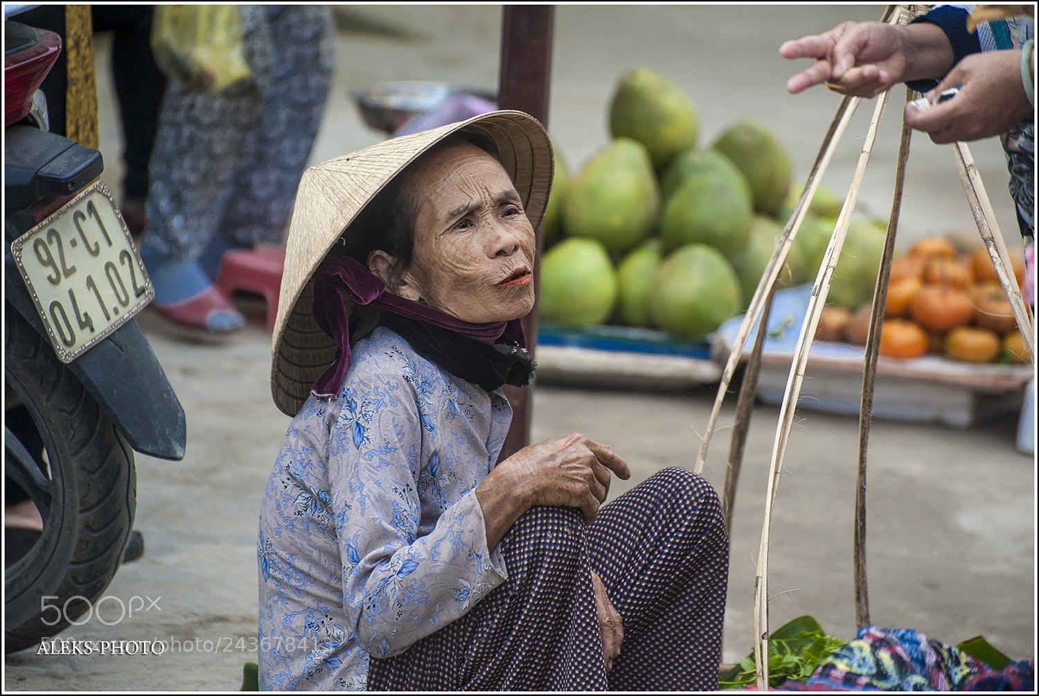 Nikon D700 sample photo. The market in hoi photography