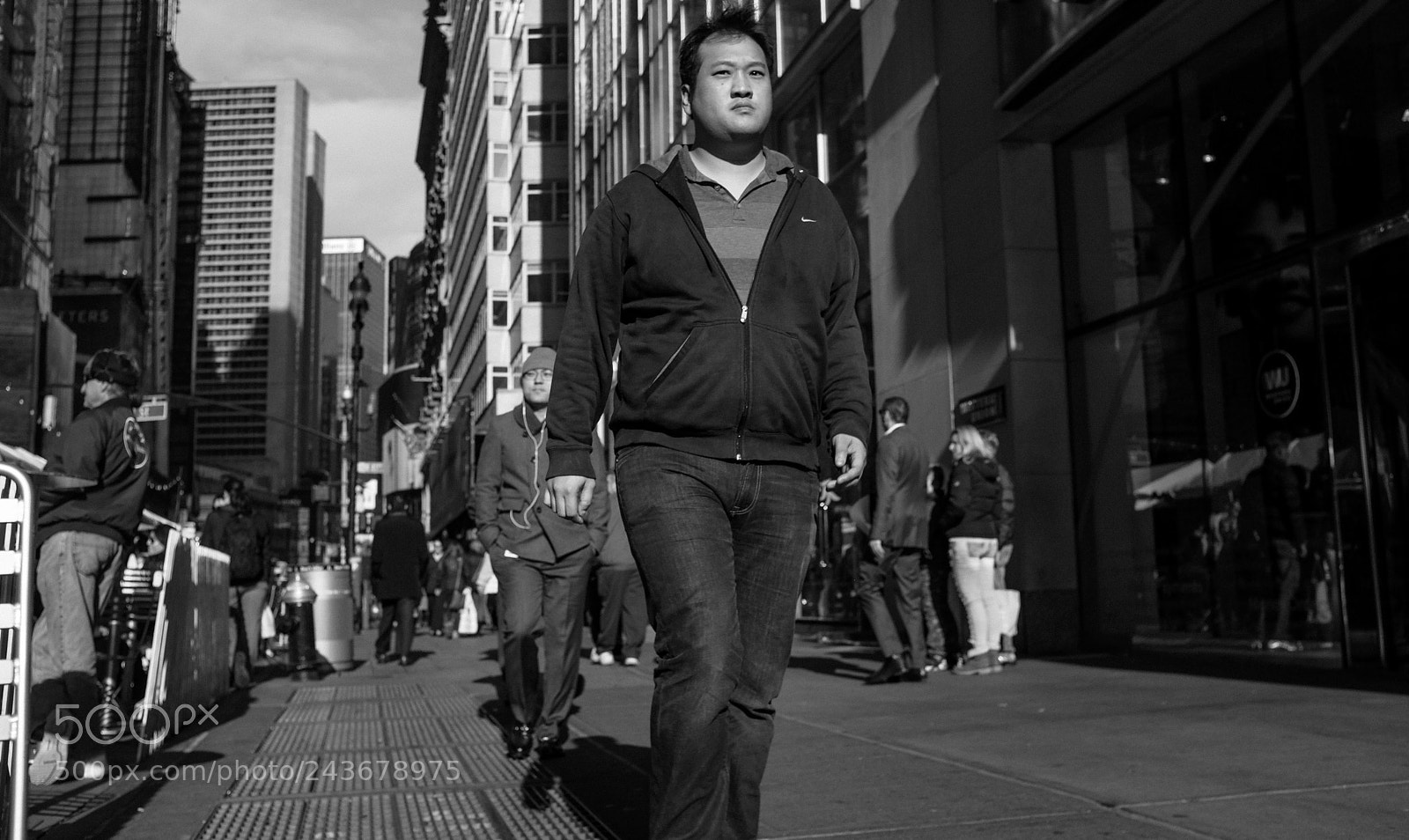 Fujifilm X100S sample photo. Confident photography