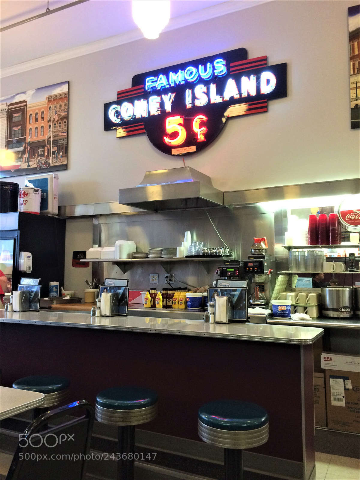 Apple iPhone 5s sample photo. Diner photography