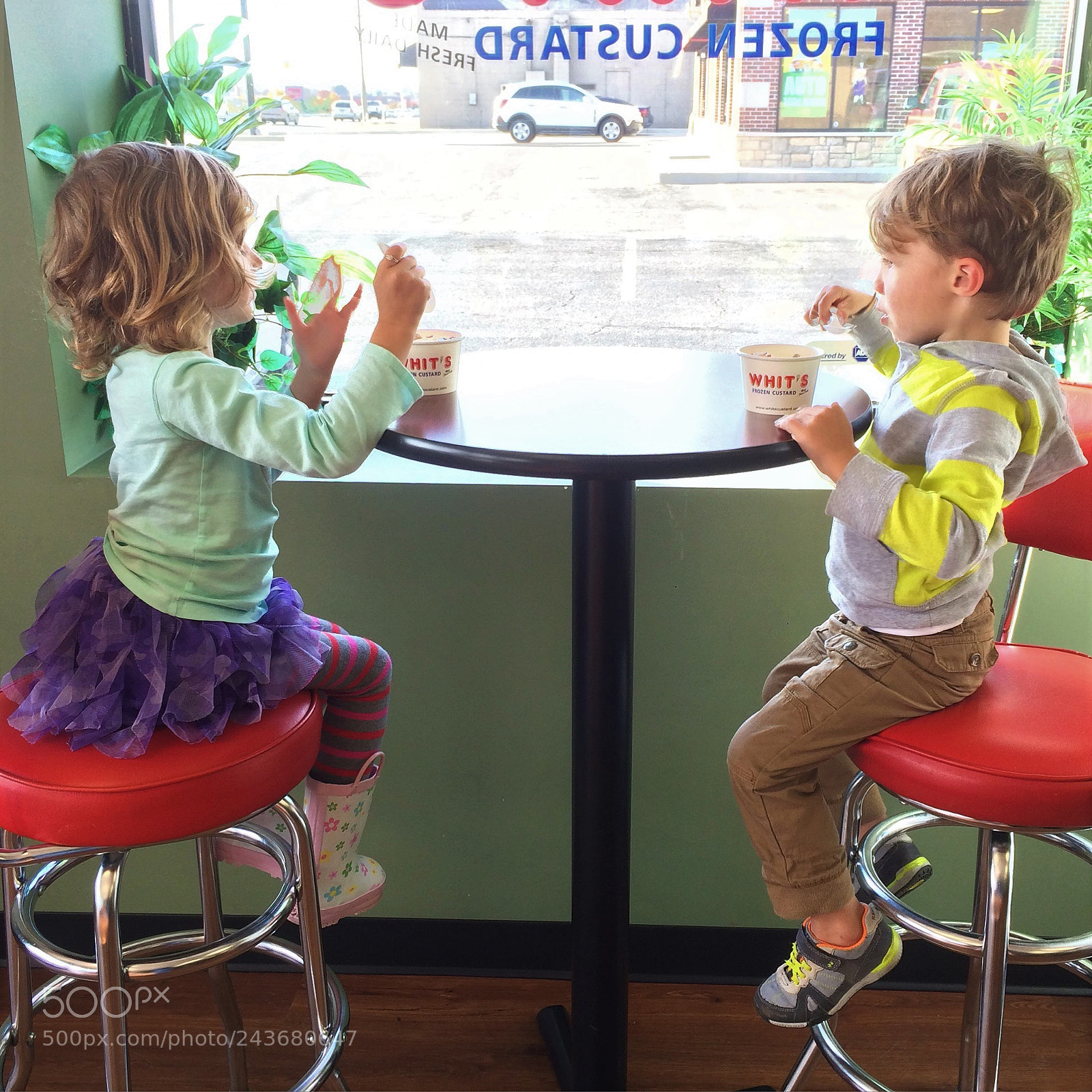 Apple iPhone 5s sample photo. Ice cream date photography
