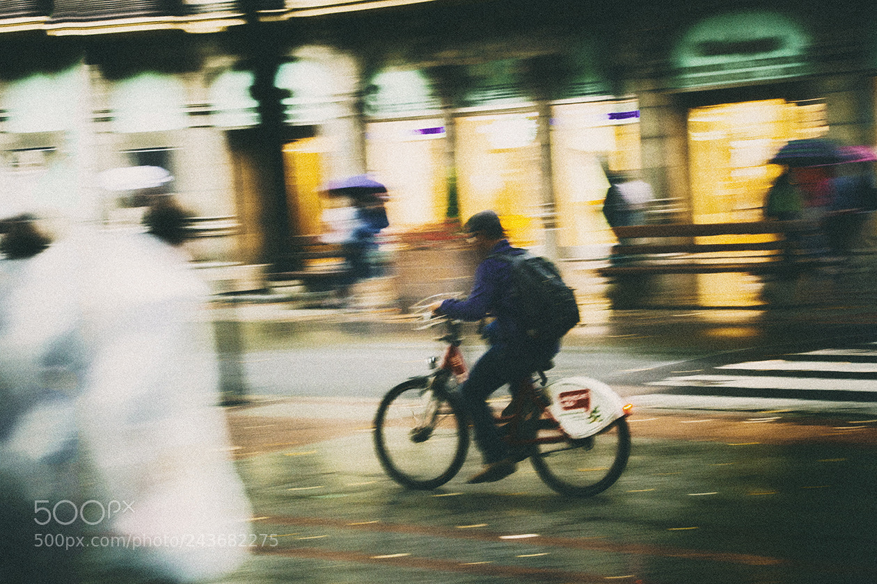Olympus OM-D E-M5 sample photo. Rain in bilbao photography