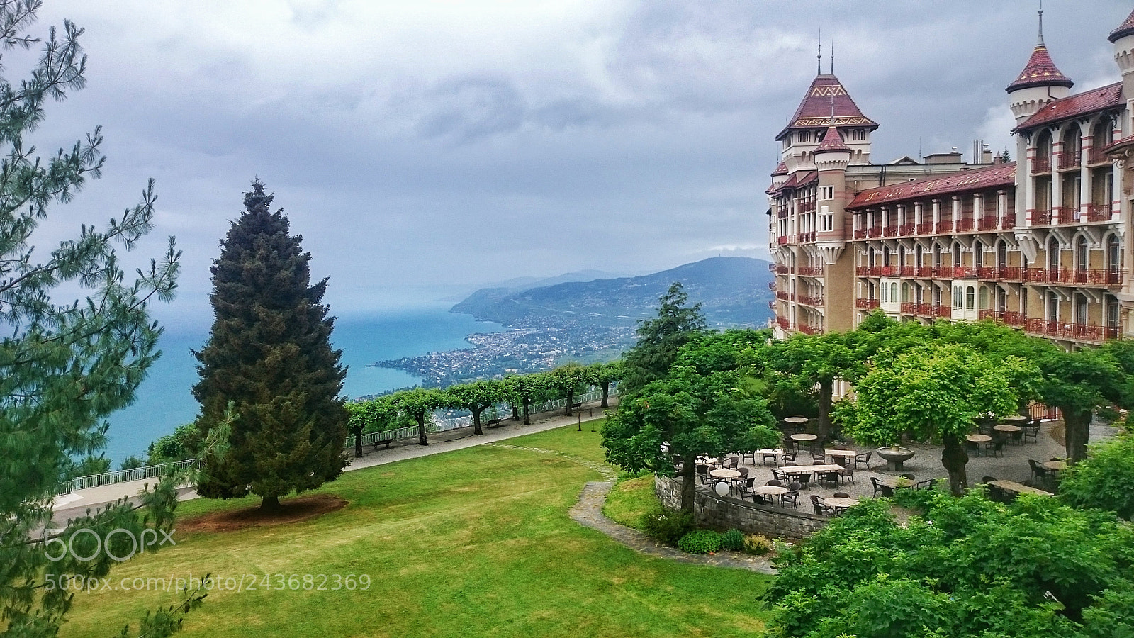 Sony Xperia Z2 sample photo. Caux palace photography