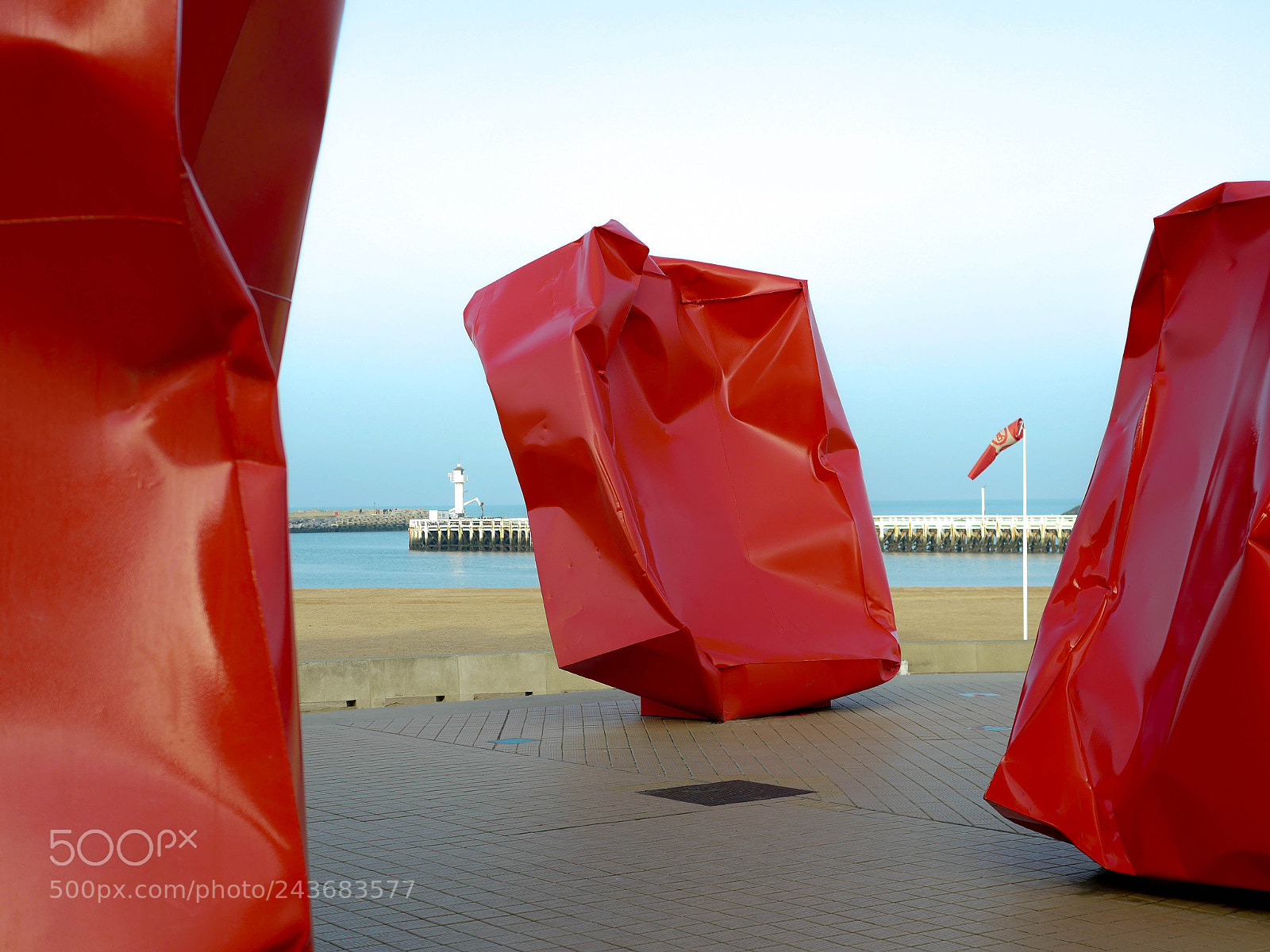 Panasonic Lumix DMC-GX8 sample photo. Sculptures à ostende photography