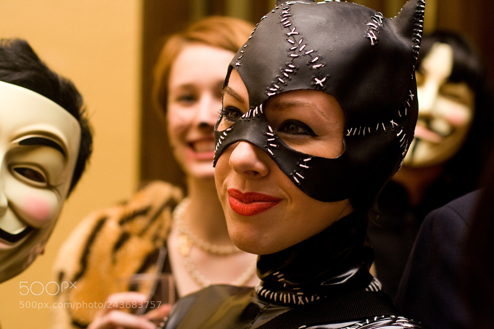 Canon EOS 350D (EOS Digital Rebel XT / EOS Kiss Digital N) sample photo. Cat woman photography