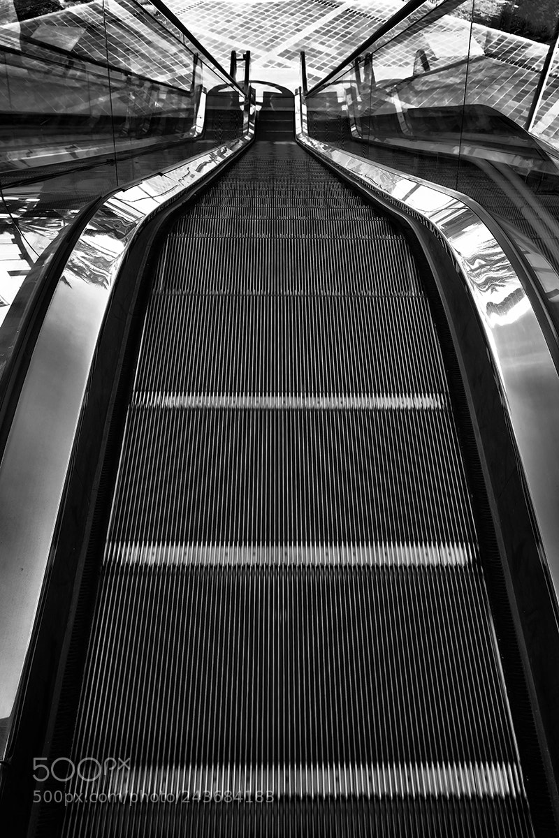 Fujifilm X-T1 sample photo. Escalator down web photography