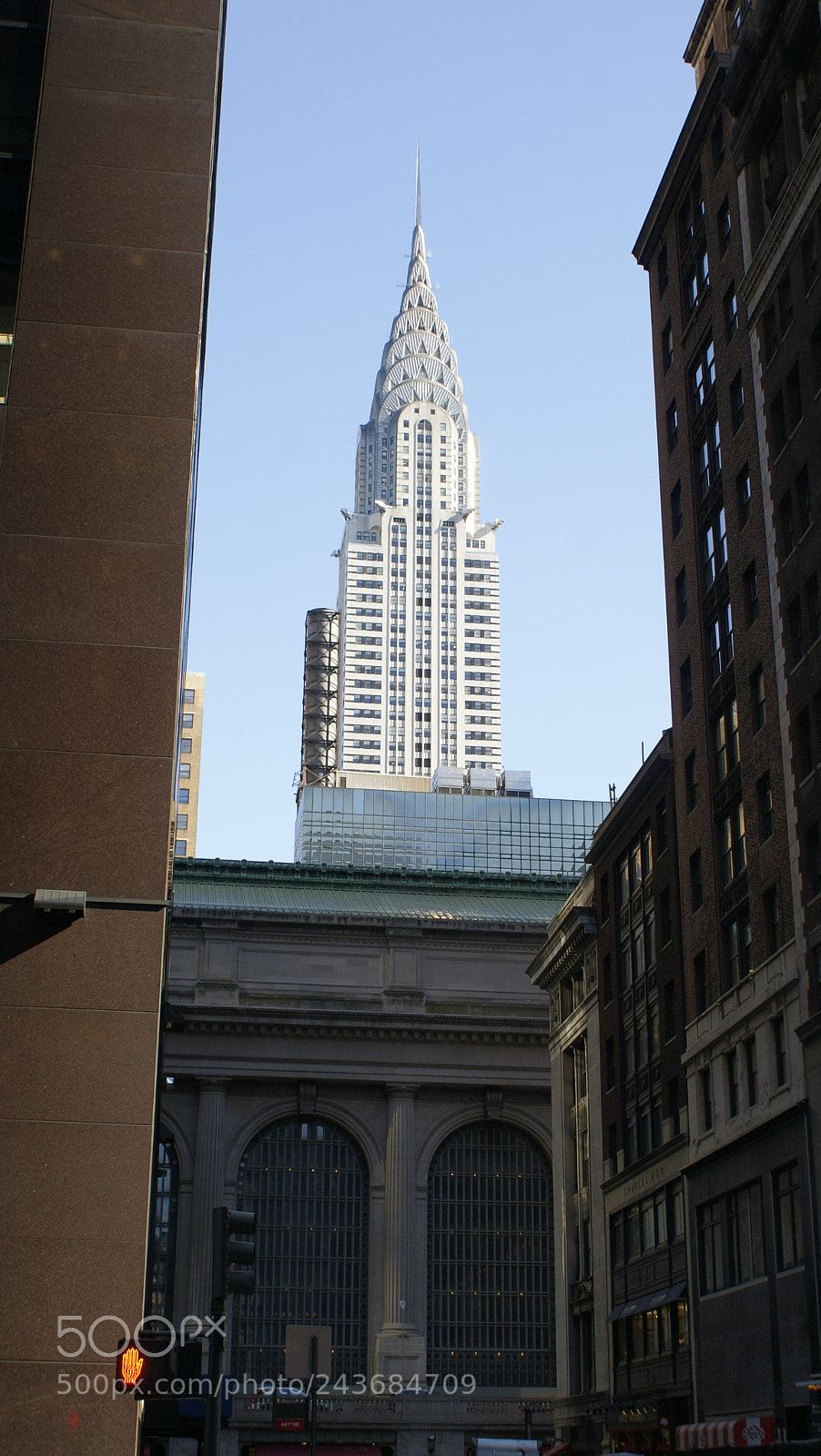 Sony DT 18-70mm F3.5-5.6 sample photo. Broadway, city, street, photography