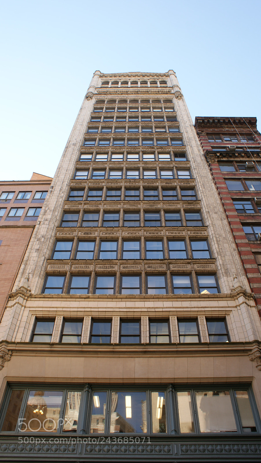 Sony DT 18-70mm F3.5-5.6 sample photo. Broadway, city, street, photography