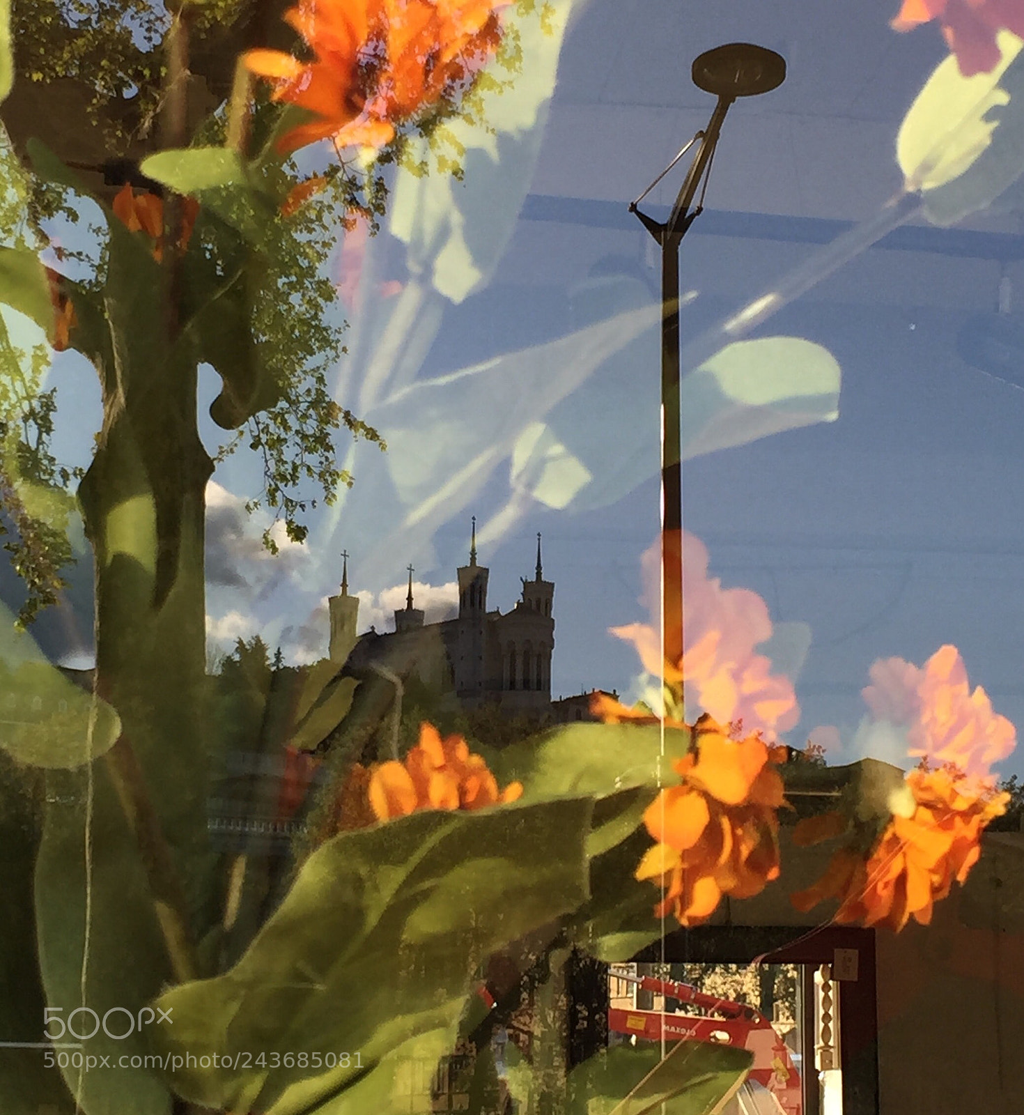 Apple iPhone 6 Plus sample photo. Reflet de fourviere photography