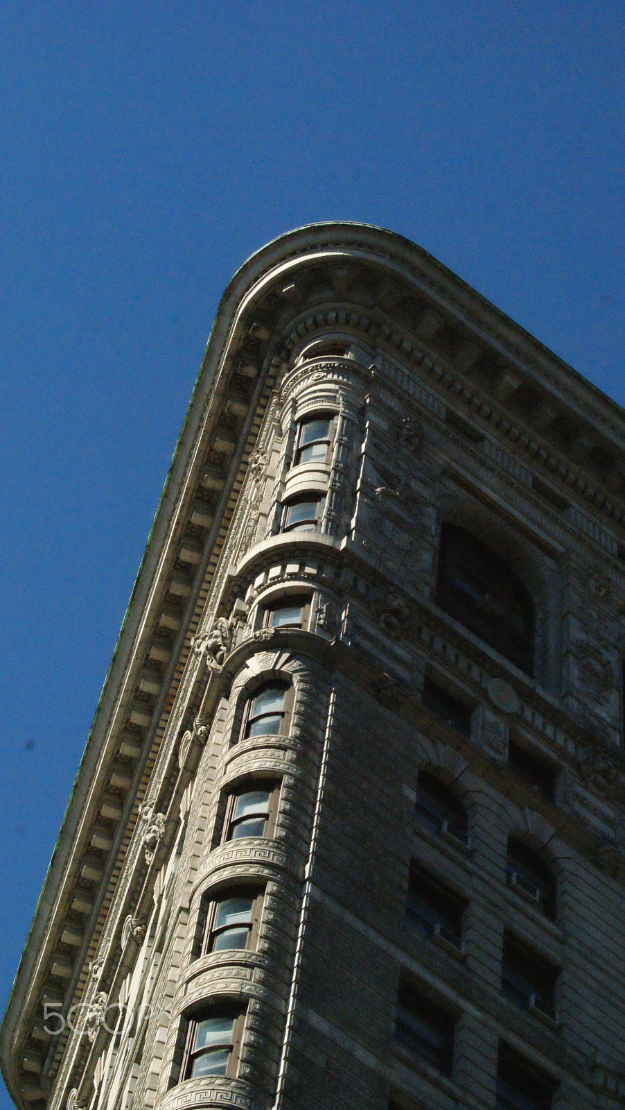 Sony 75-300mm F4.5-5.6 sample photo. Broadway, city, street, photography