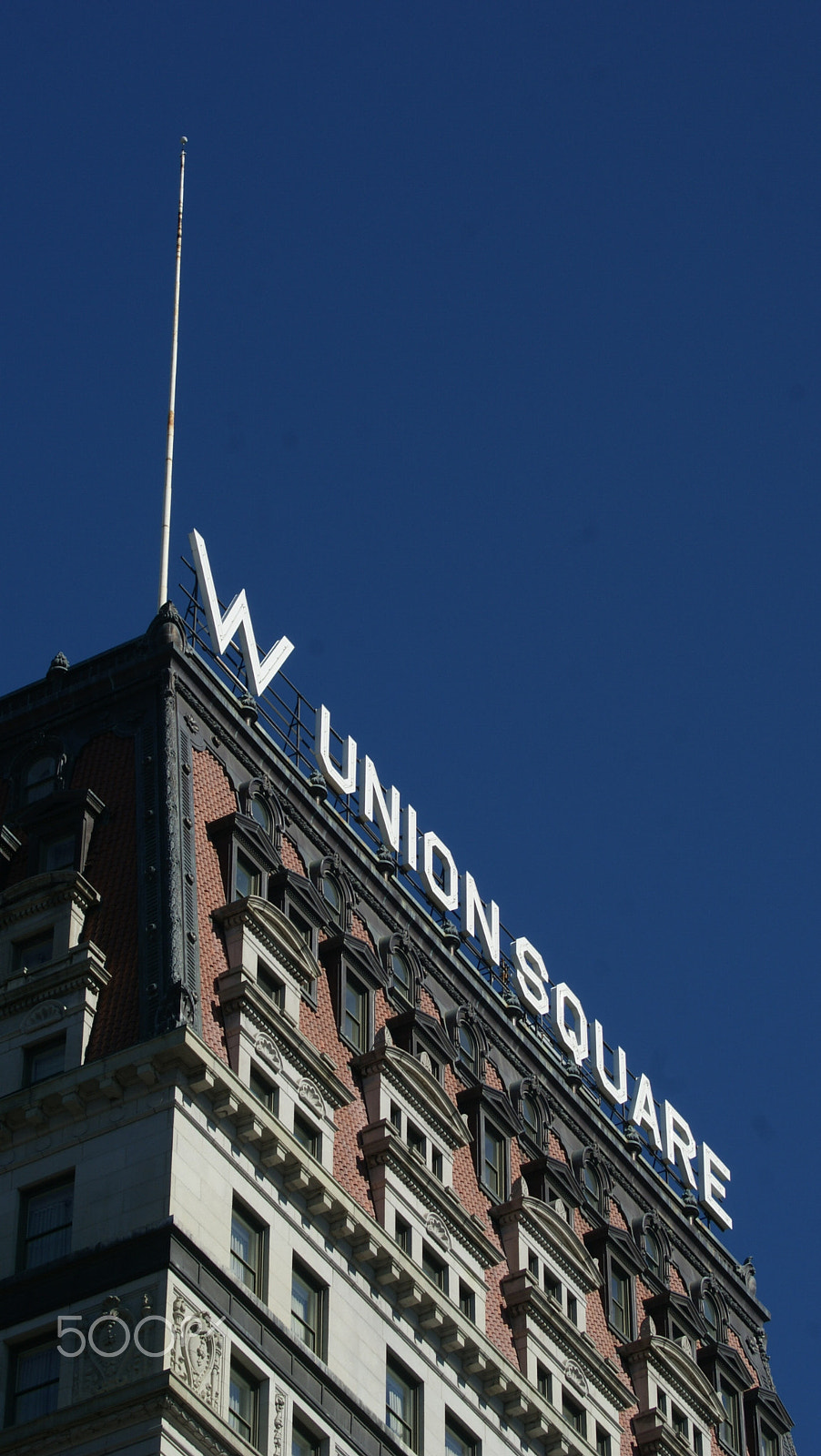 Sony 75-300mm F4.5-5.6 sample photo. Broadway, city, street, photography