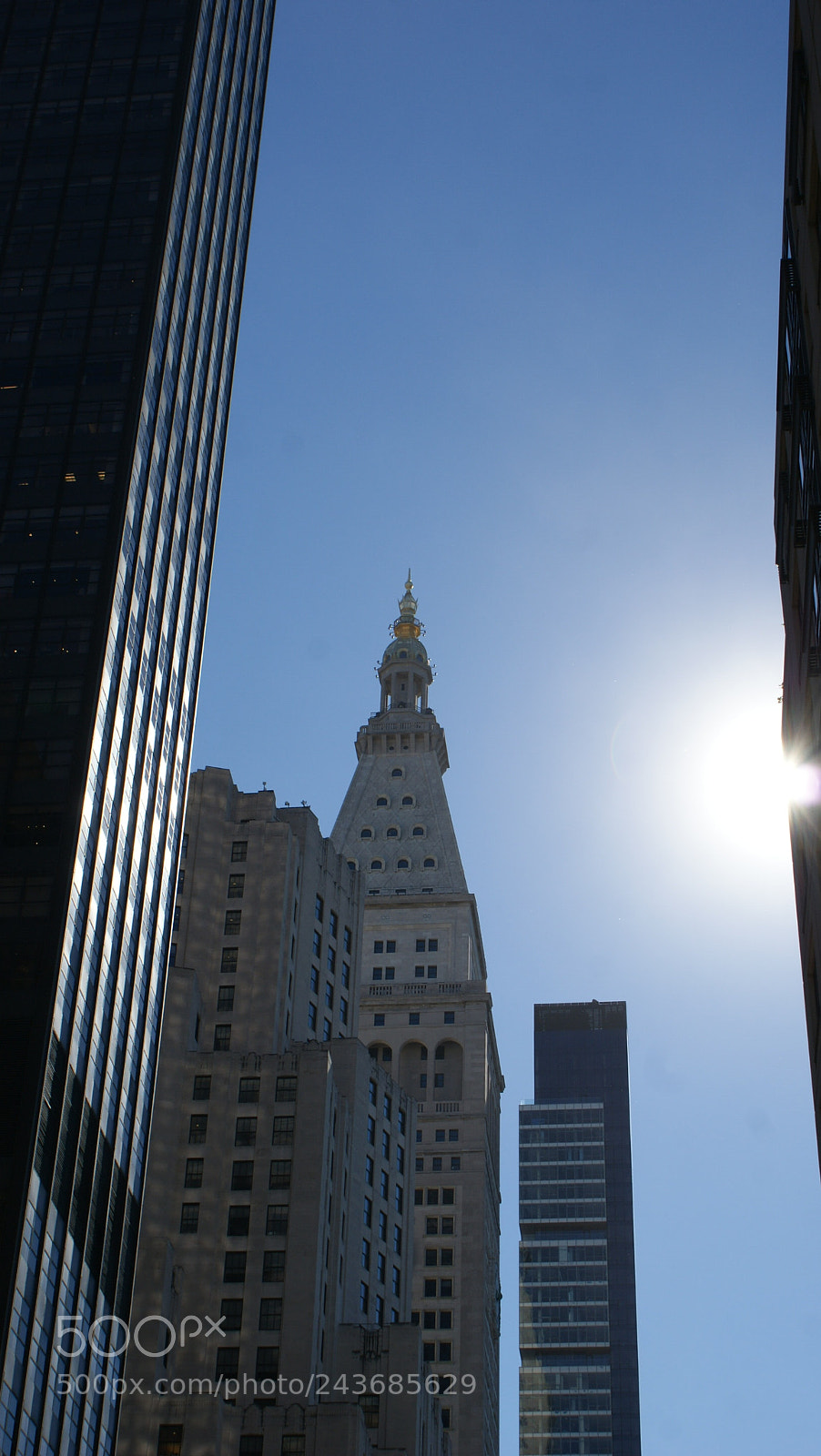 Sony Alpha DSLR-A200 sample photo. Broadway, city, street, photography