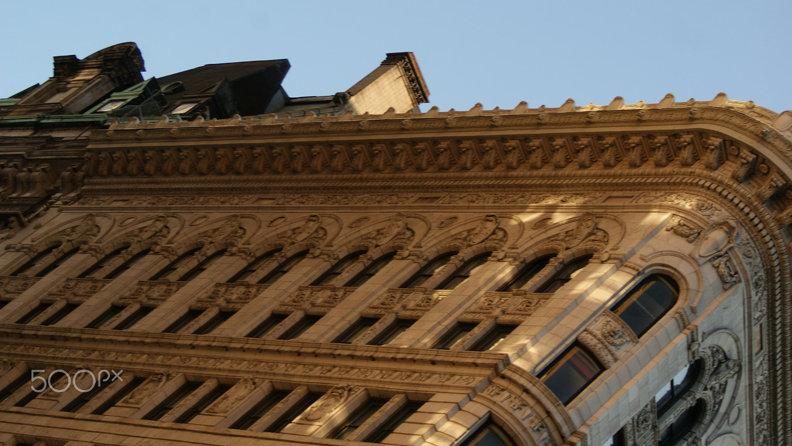 Sony 75-300mm F4.5-5.6 sample photo. Broadway, city, street, photography
