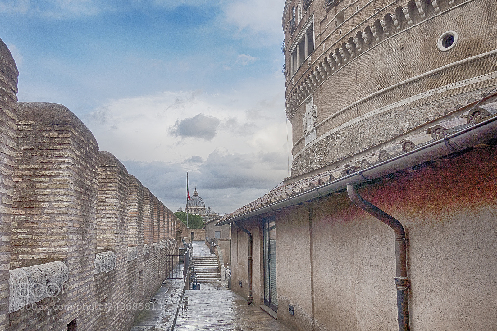 Sony Cyber-shot DSC-RX100 IV sample photo. Strange view at rome photography