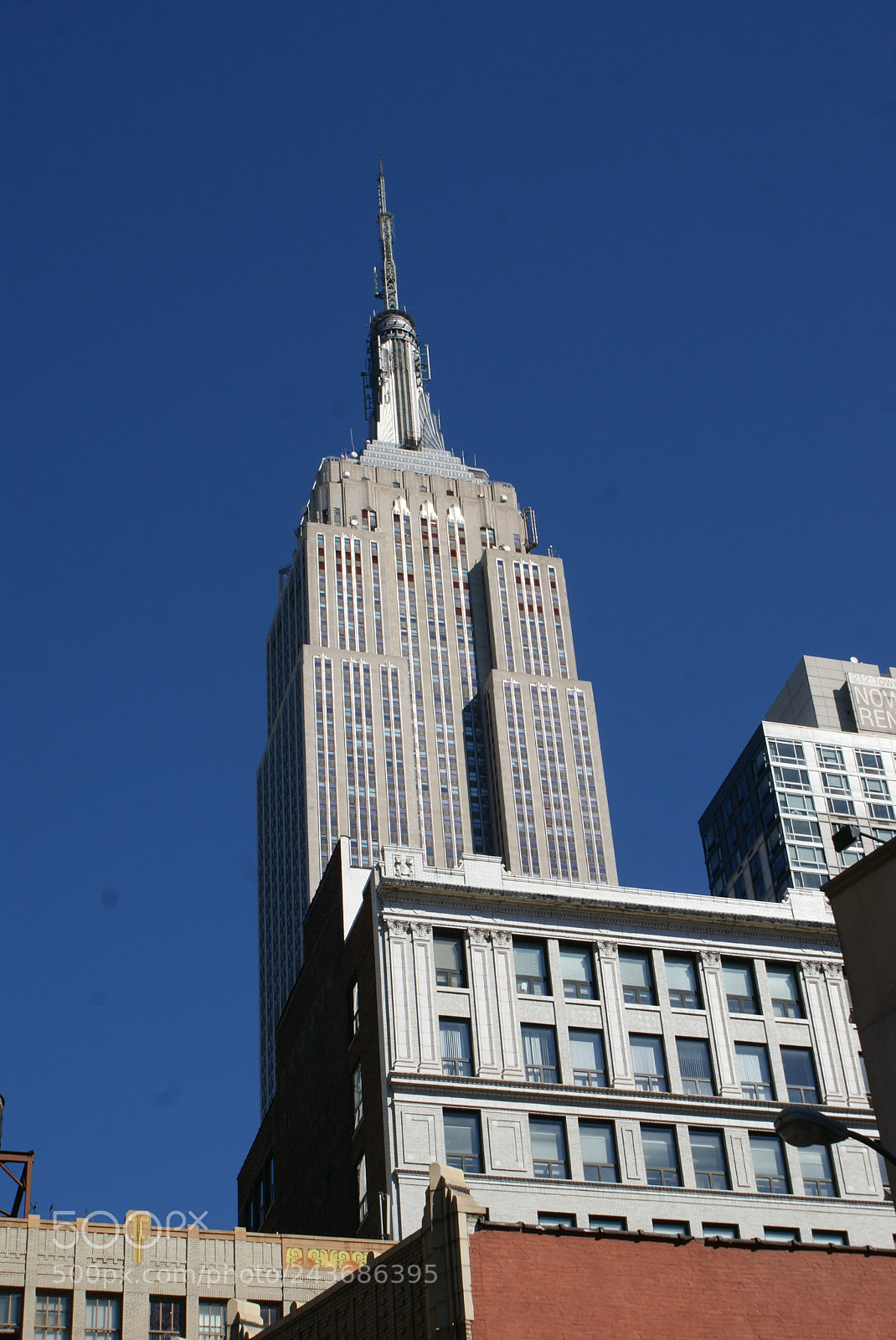 Sony DT 18-70mm F3.5-5.6 sample photo. Broadway, city, street, photography