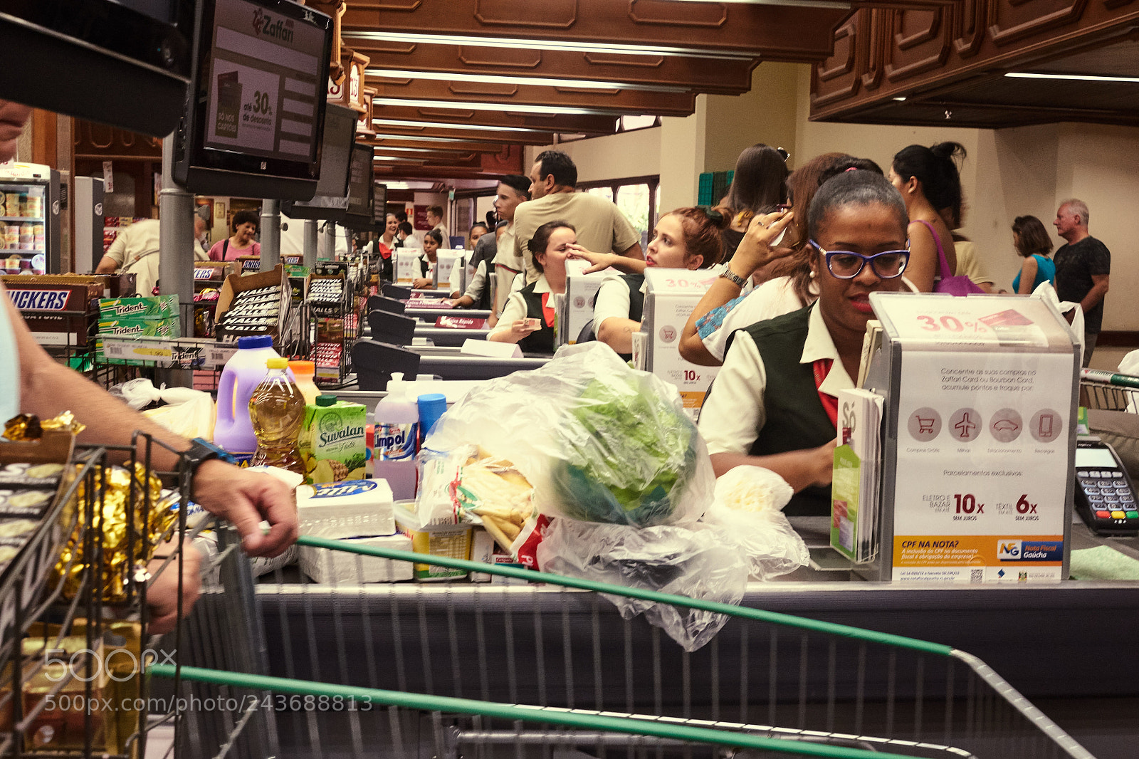 Fujifilm X-T10 sample photo. Supermarket photography