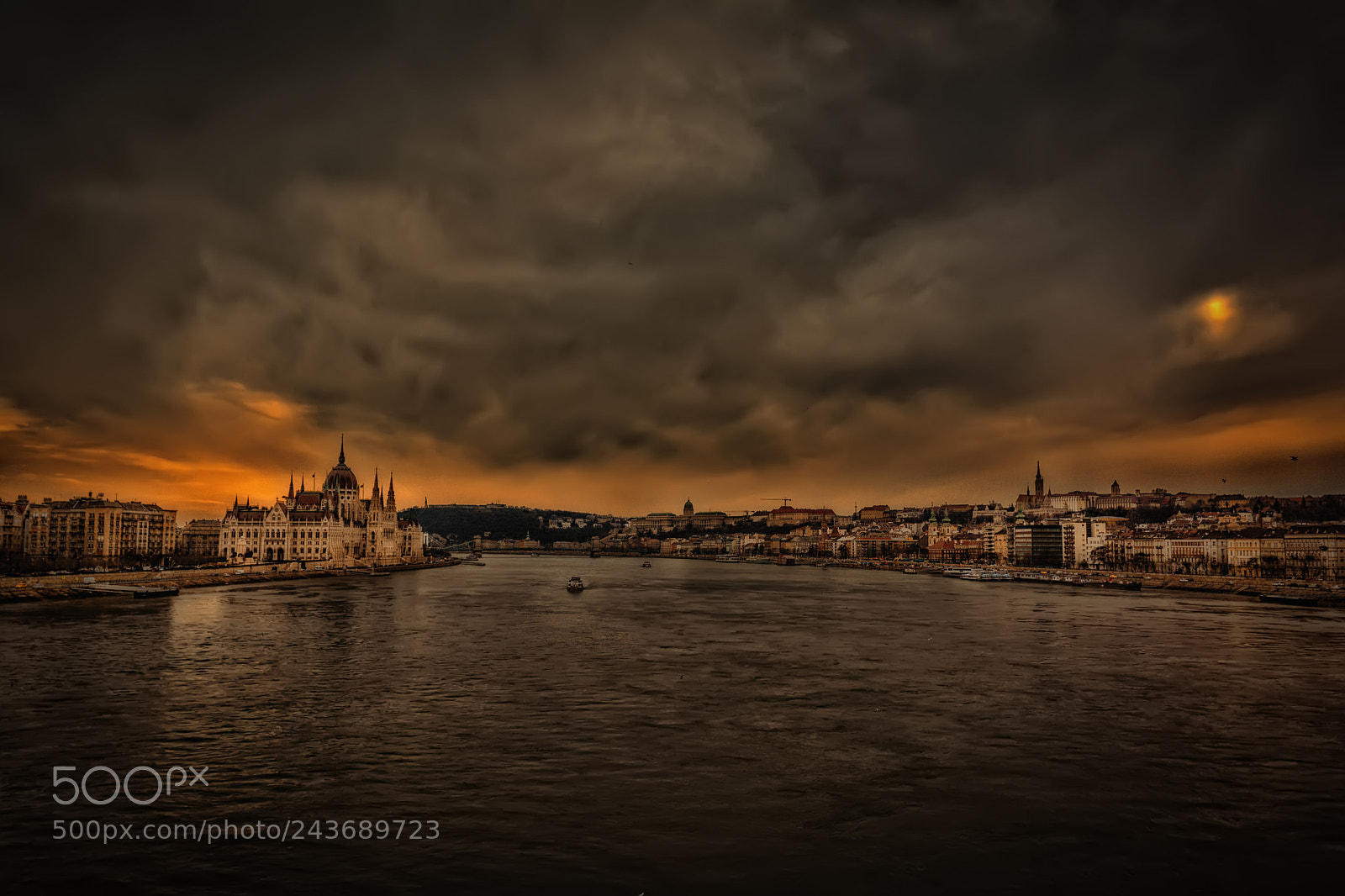 Nikon D7100 sample photo. Budapest parliament photography