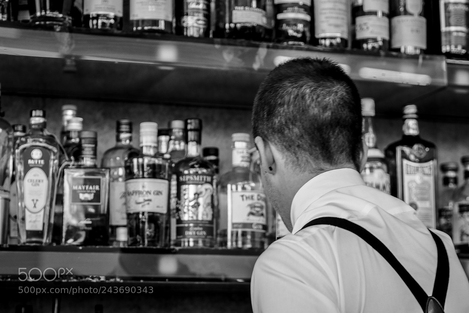 Panasonic Lumix DMC-GX85 (Lumix DMC-GX80 / Lumix DMC-GX7 Mark II) sample photo. Bar photography