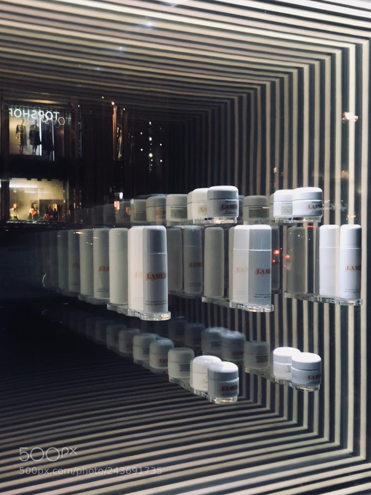 Apple iPhone X sample photo. Harrods display window photography