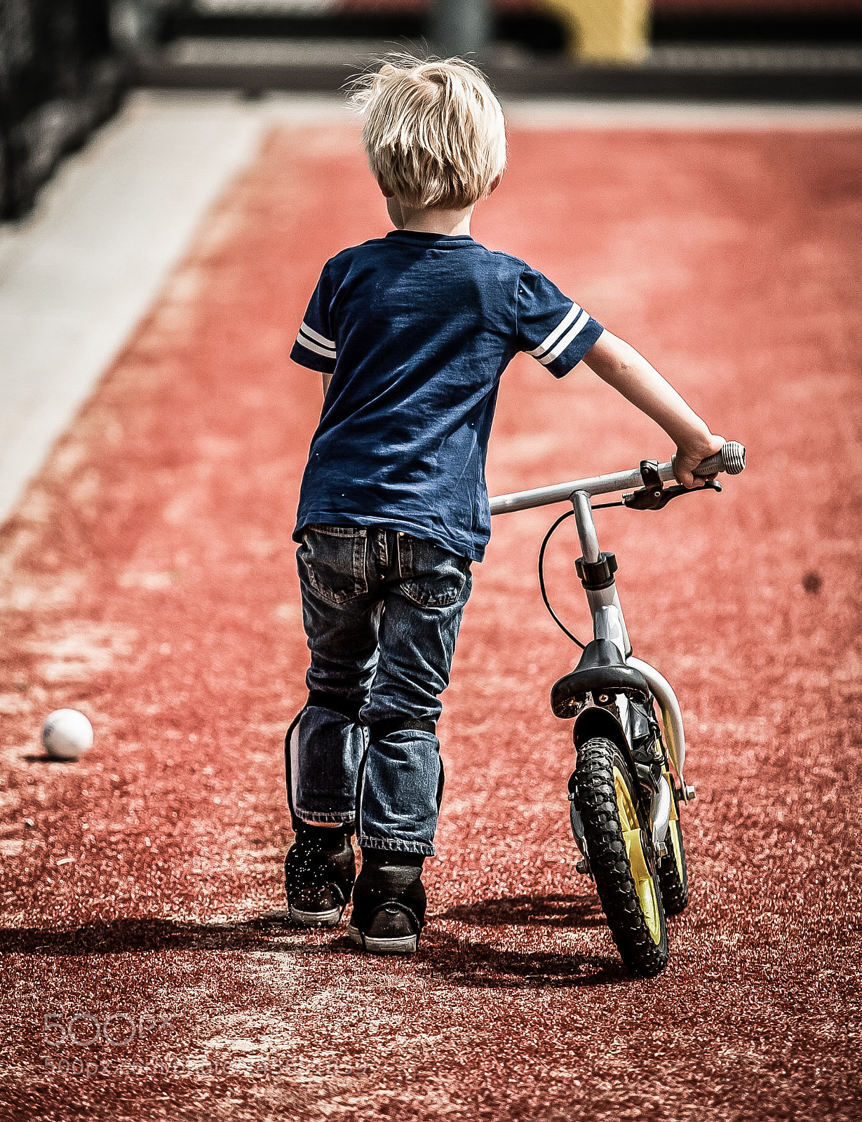 Canon EOS-1D Mark II N sample photo. A boy and his photography