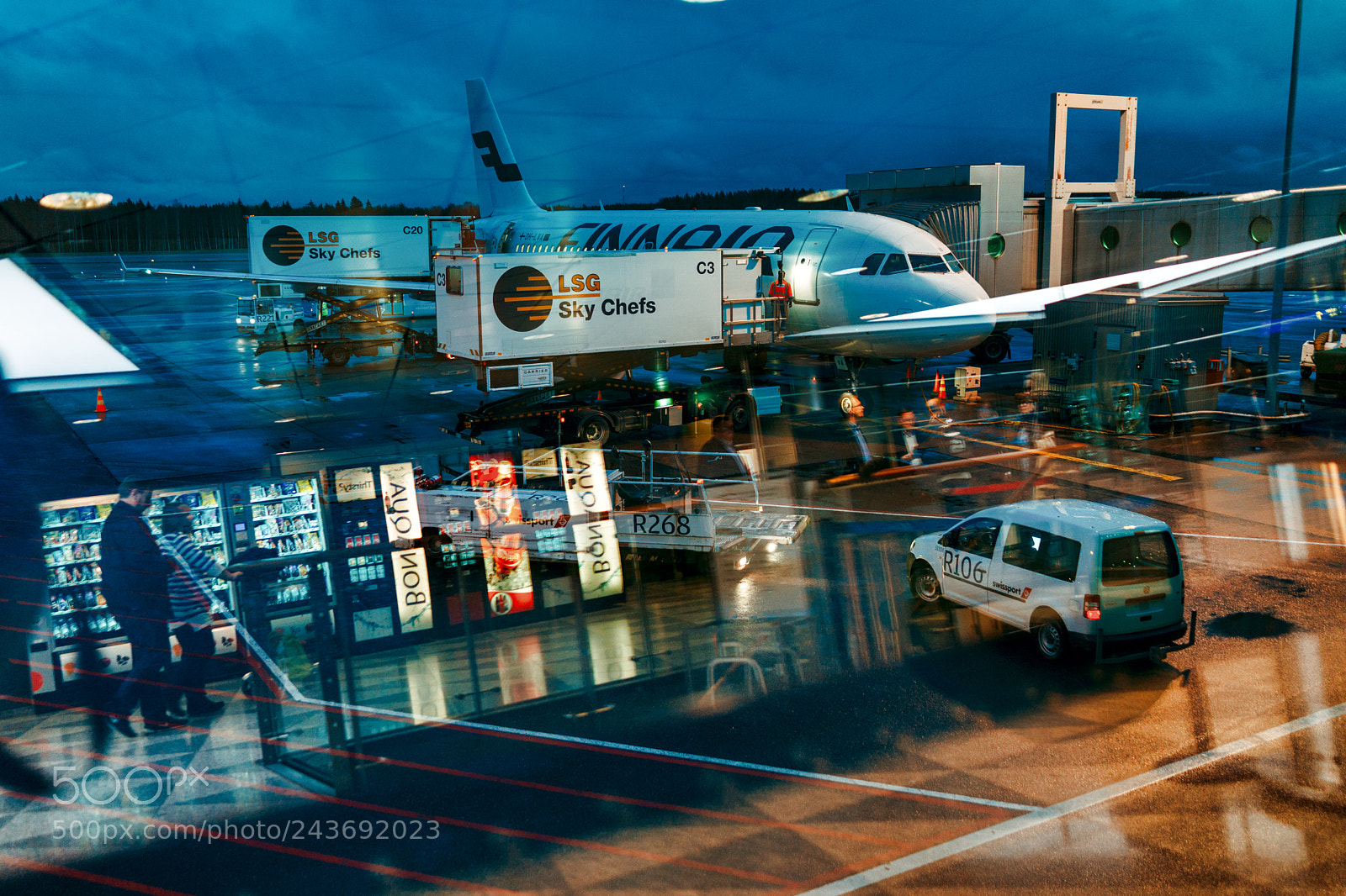 Sony Cyber-shot DSC-RX1 sample photo. Helsinki airport photography