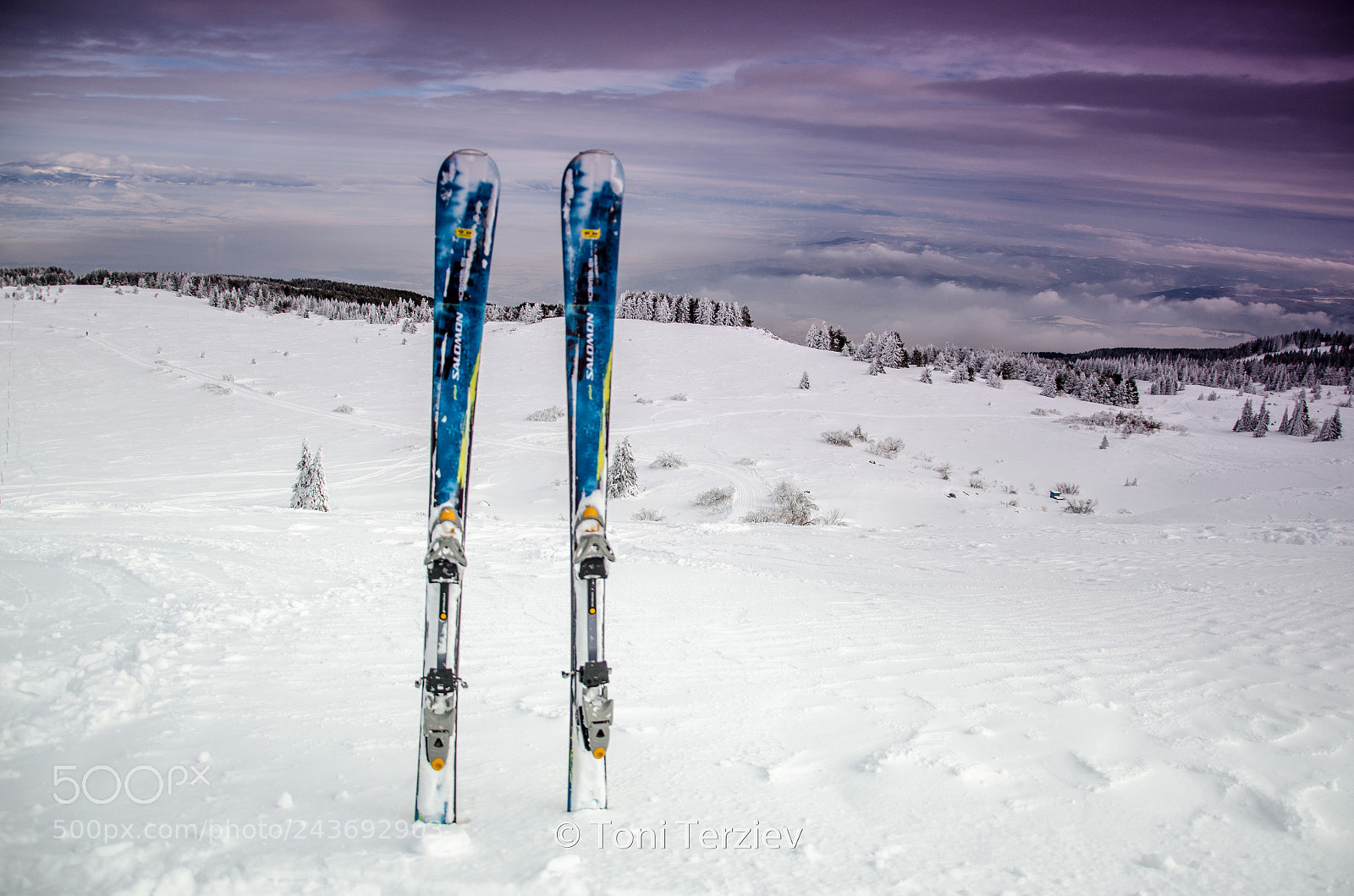 Nikon D5100 sample photo. With skiing in the photography