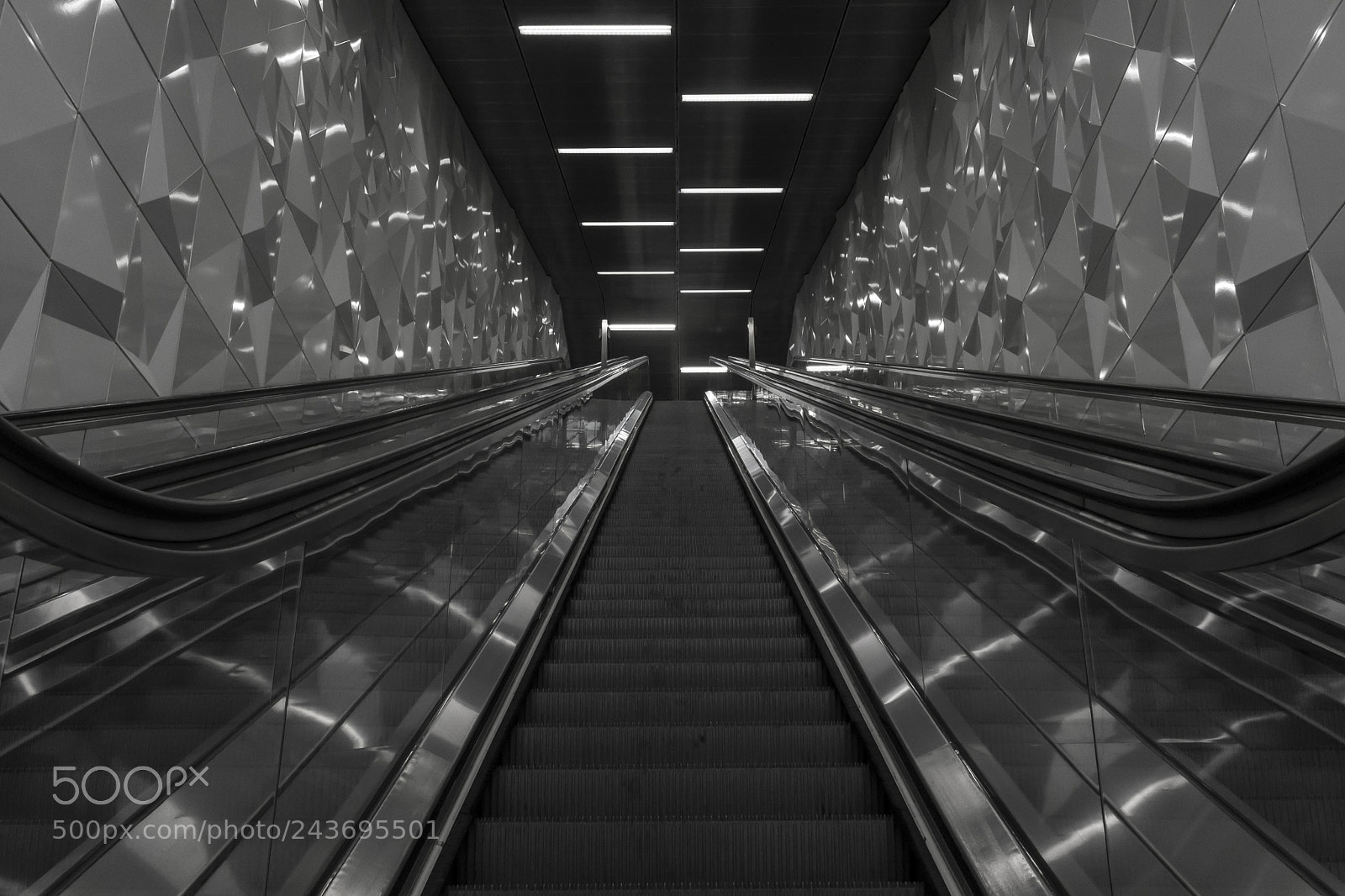 Nikon 1 J5 sample photo. Escalator up photography