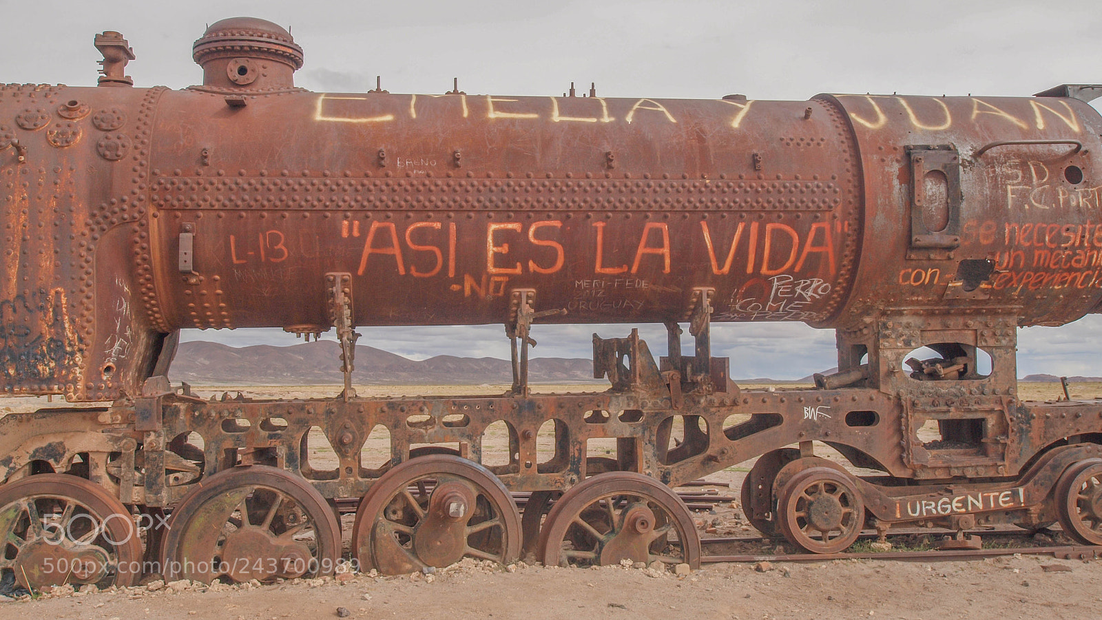 Olympus E-620 (EVOLT E-620) sample photo. "asi es la vida" photography