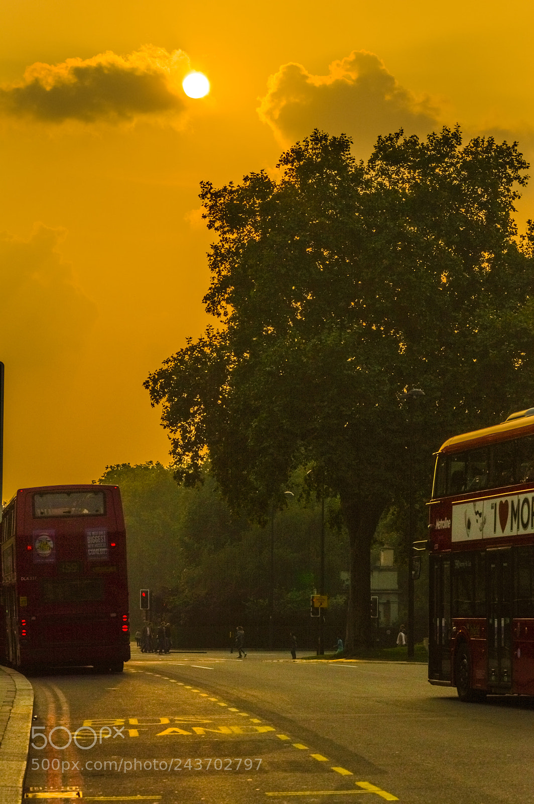 Nikon D3200 sample photo. The setting over street photography