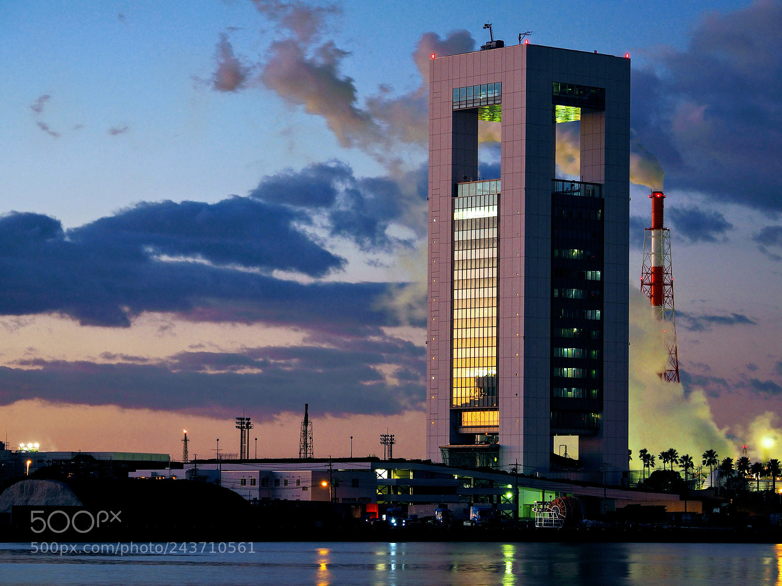 Olympus OM-D E-M10 II sample photo. Port building of morning photography