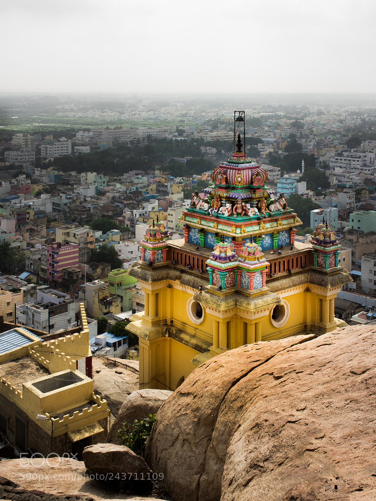 Canon EOS 550D (EOS Rebel T2i / EOS Kiss X4) sample photo. Tiruchirapalli rock fort photography
