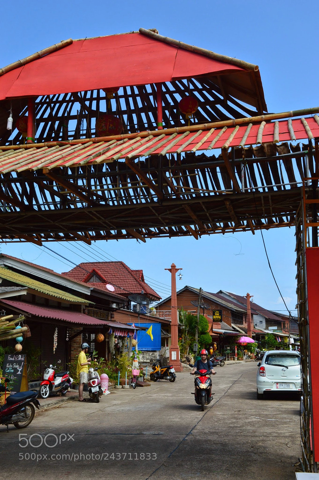 Nikon D3200 sample photo. Koh lanta china town photography