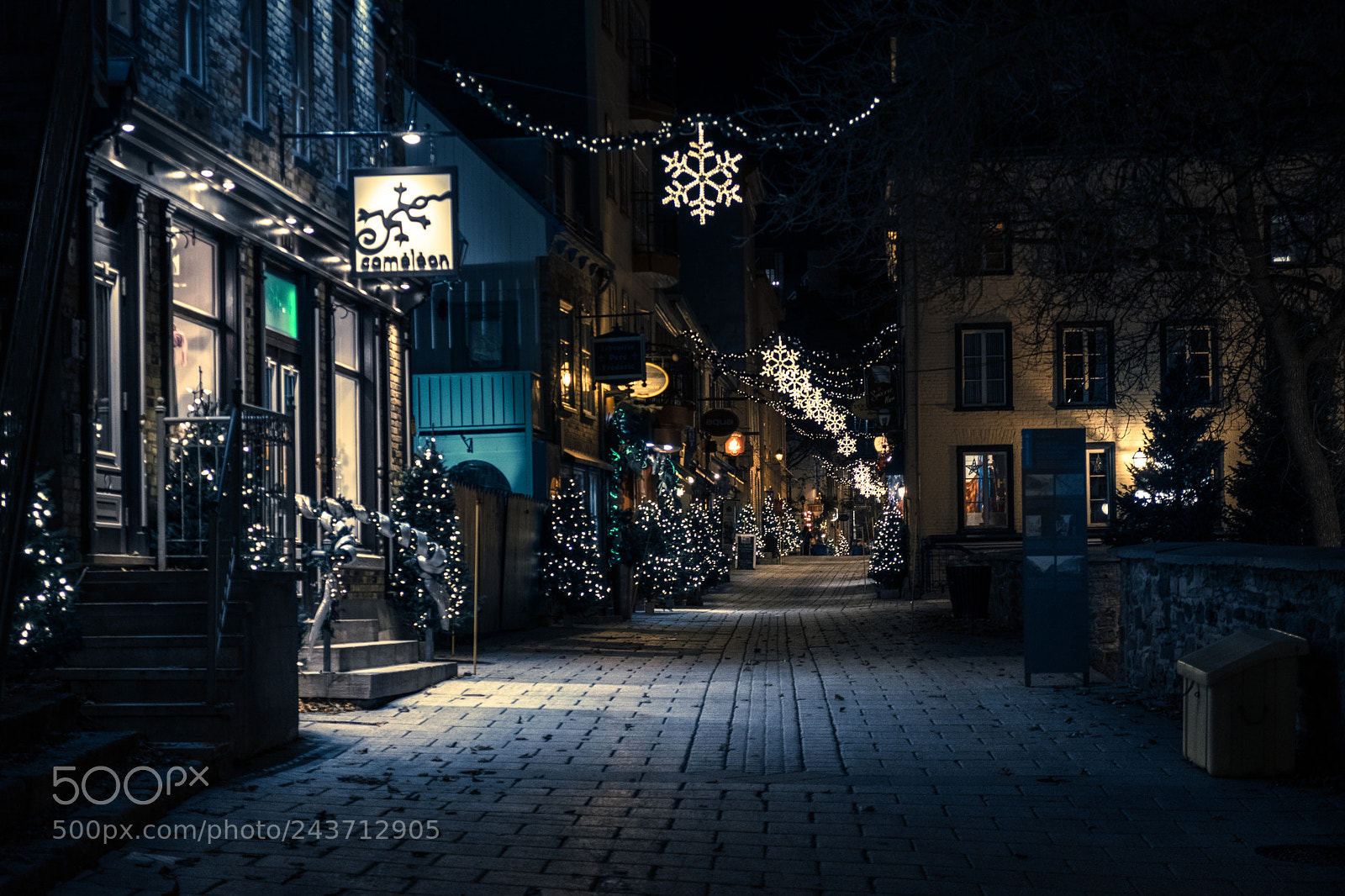 Fujifilm X-T2 sample photo. Little walk during night photography